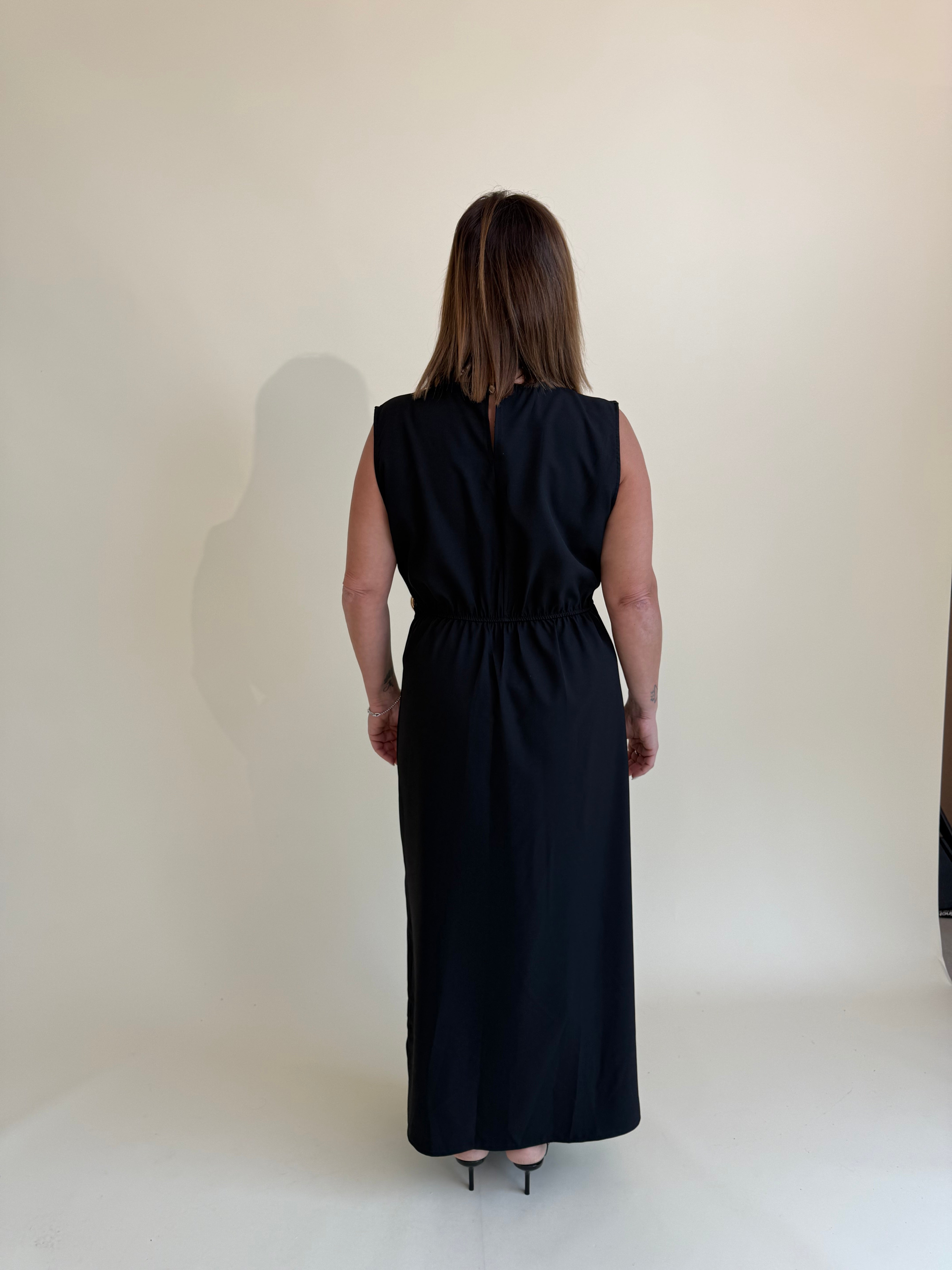 Abito tubino con dettaglio gold curvy