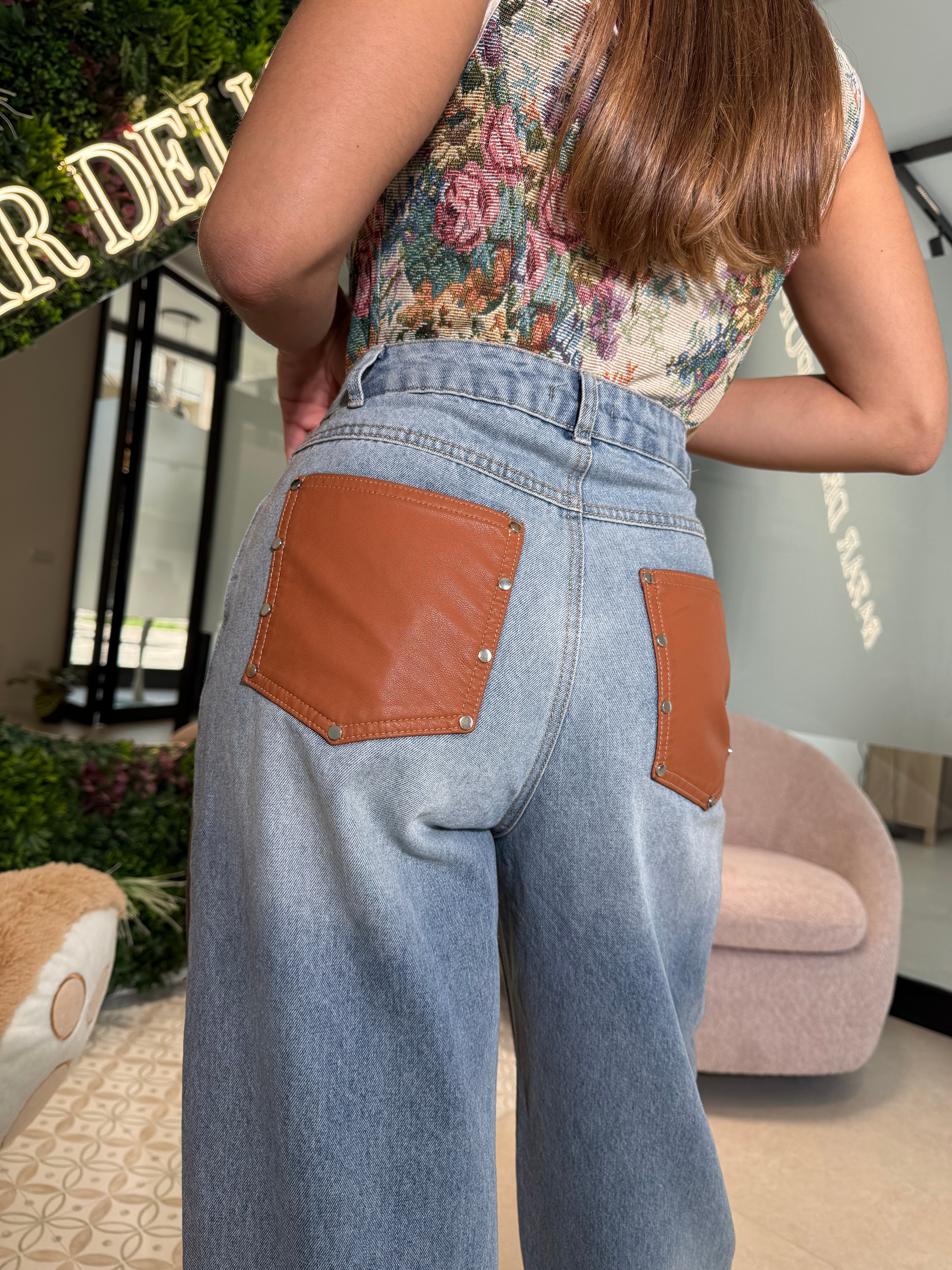 Jeans sfumato tasche in pelle