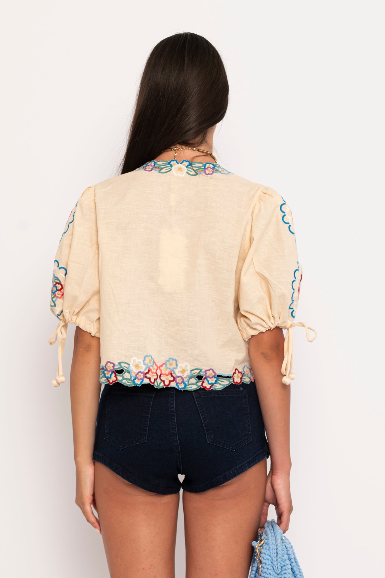 Camicia in lino con ricami colorati