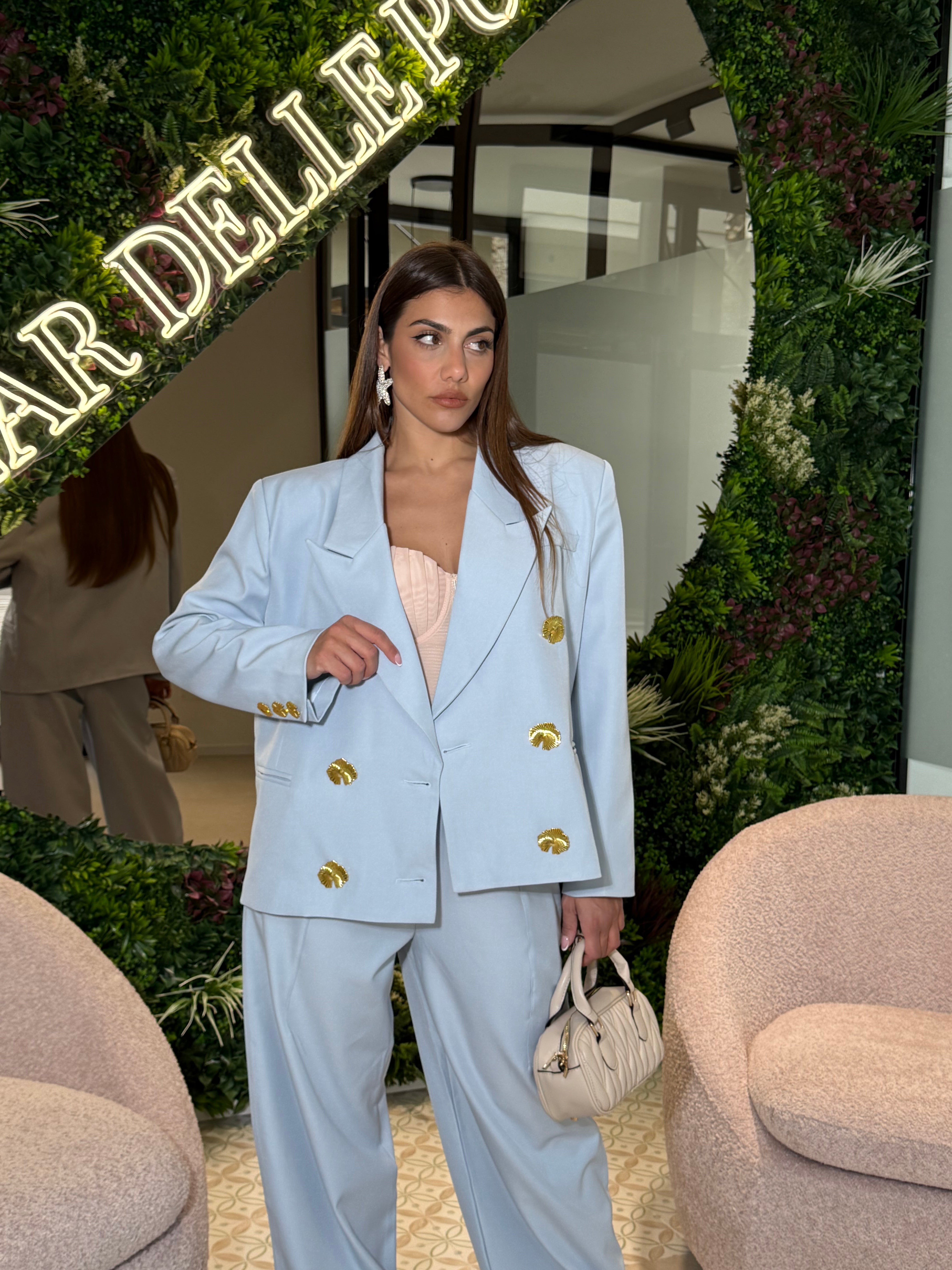 Tailleur bottoni big gold