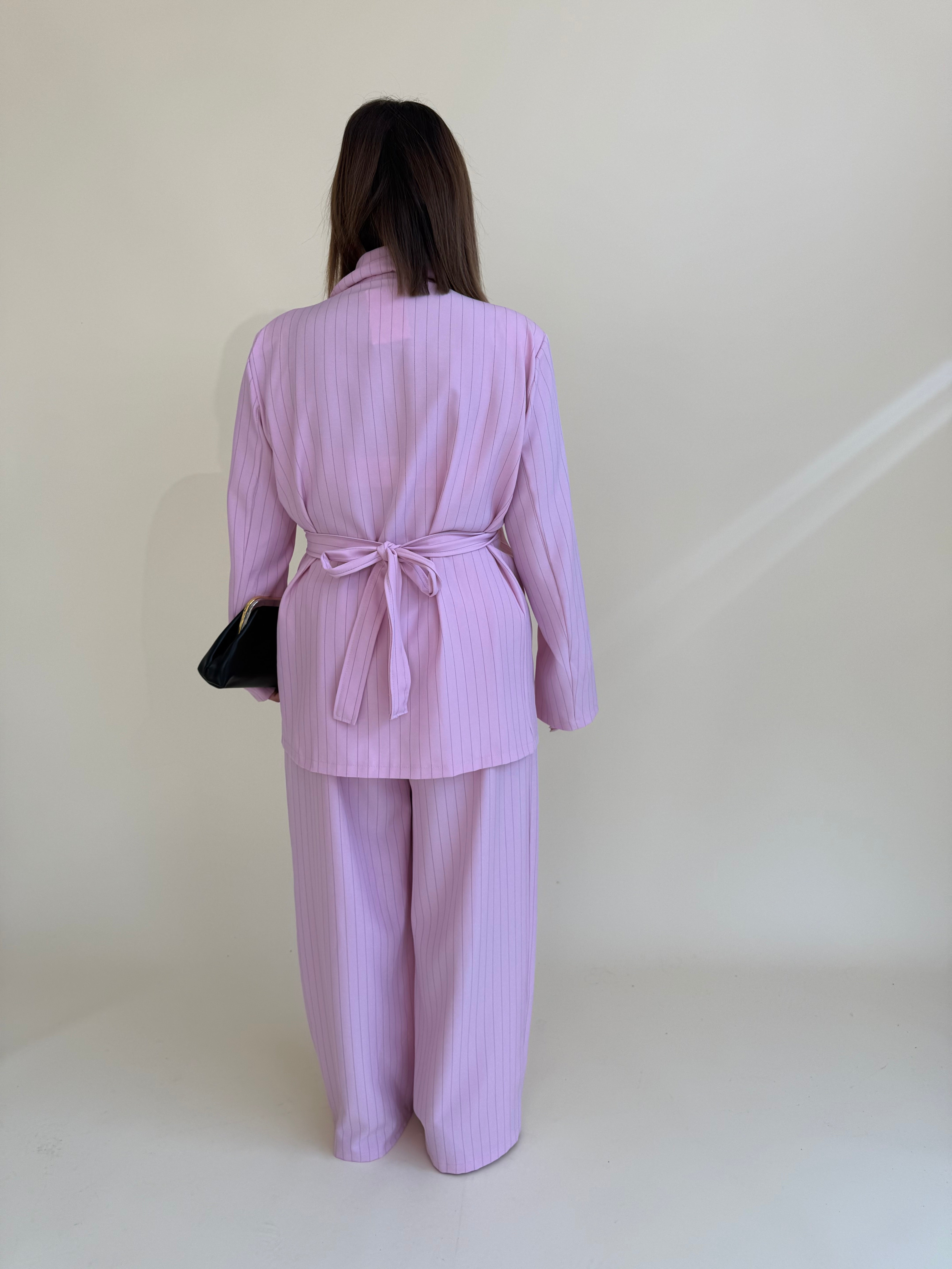 Tailleur gessato curvy