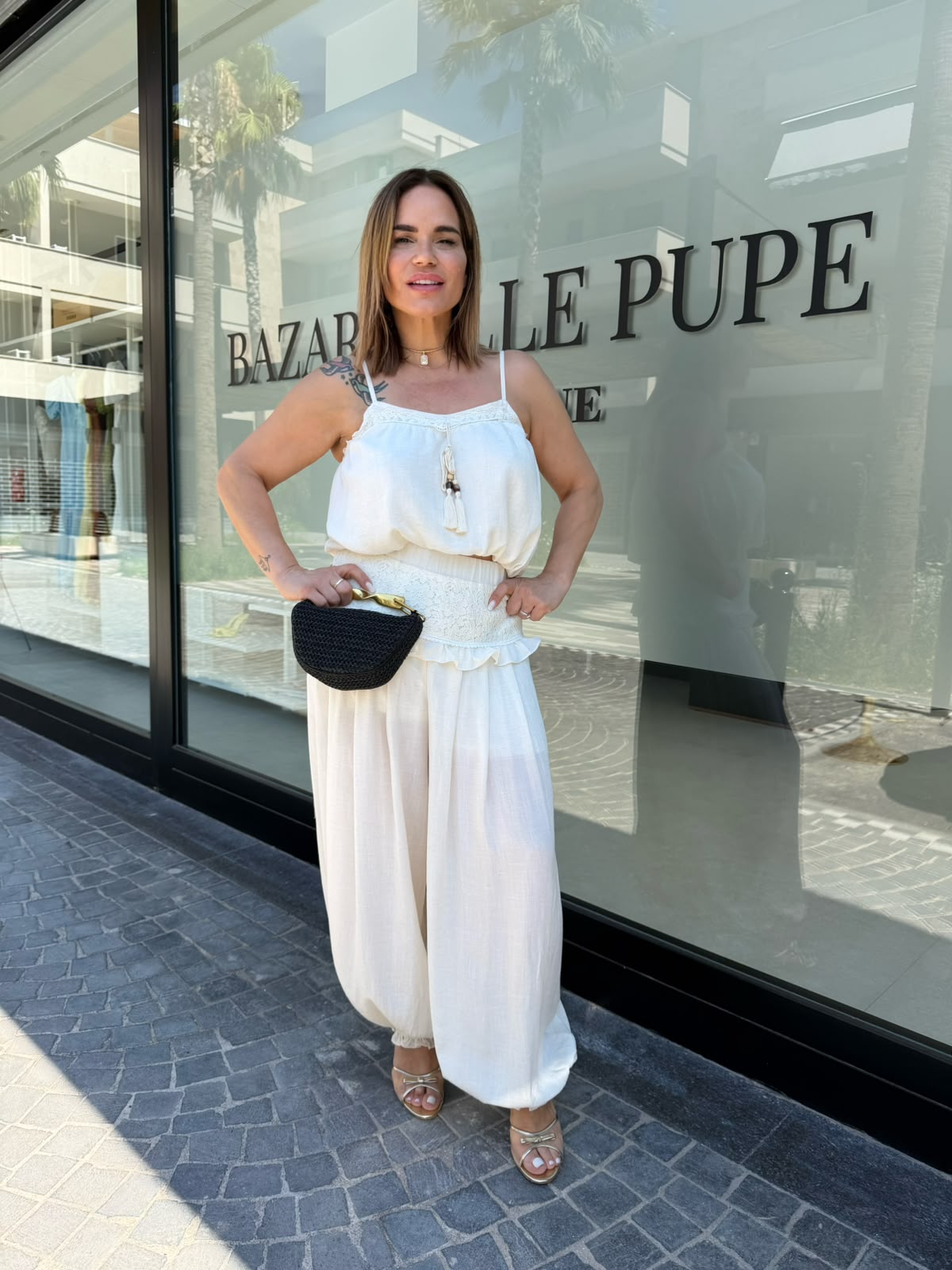 Cordset pantalone e top con ricami