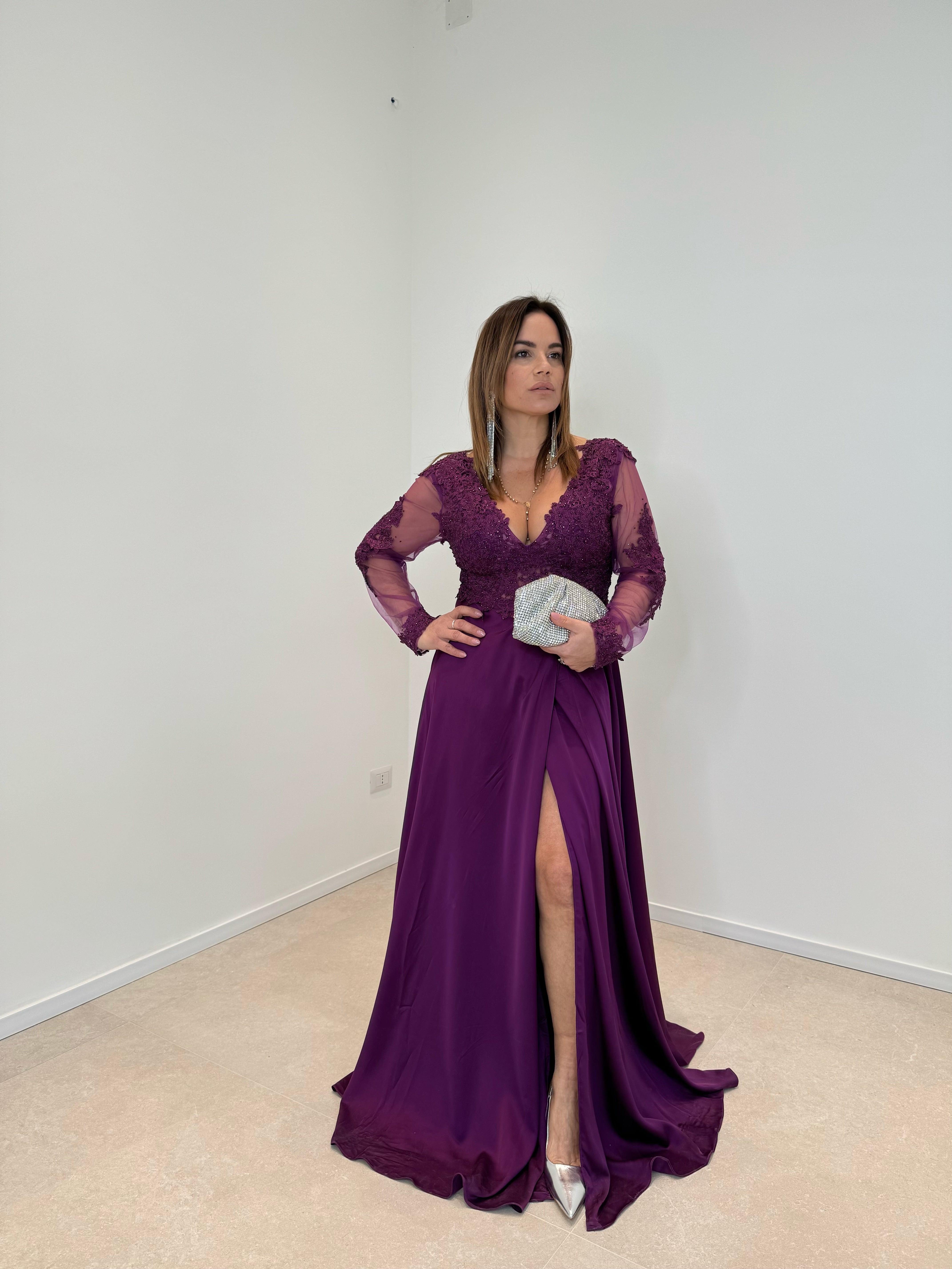 Abito lungo con ricami