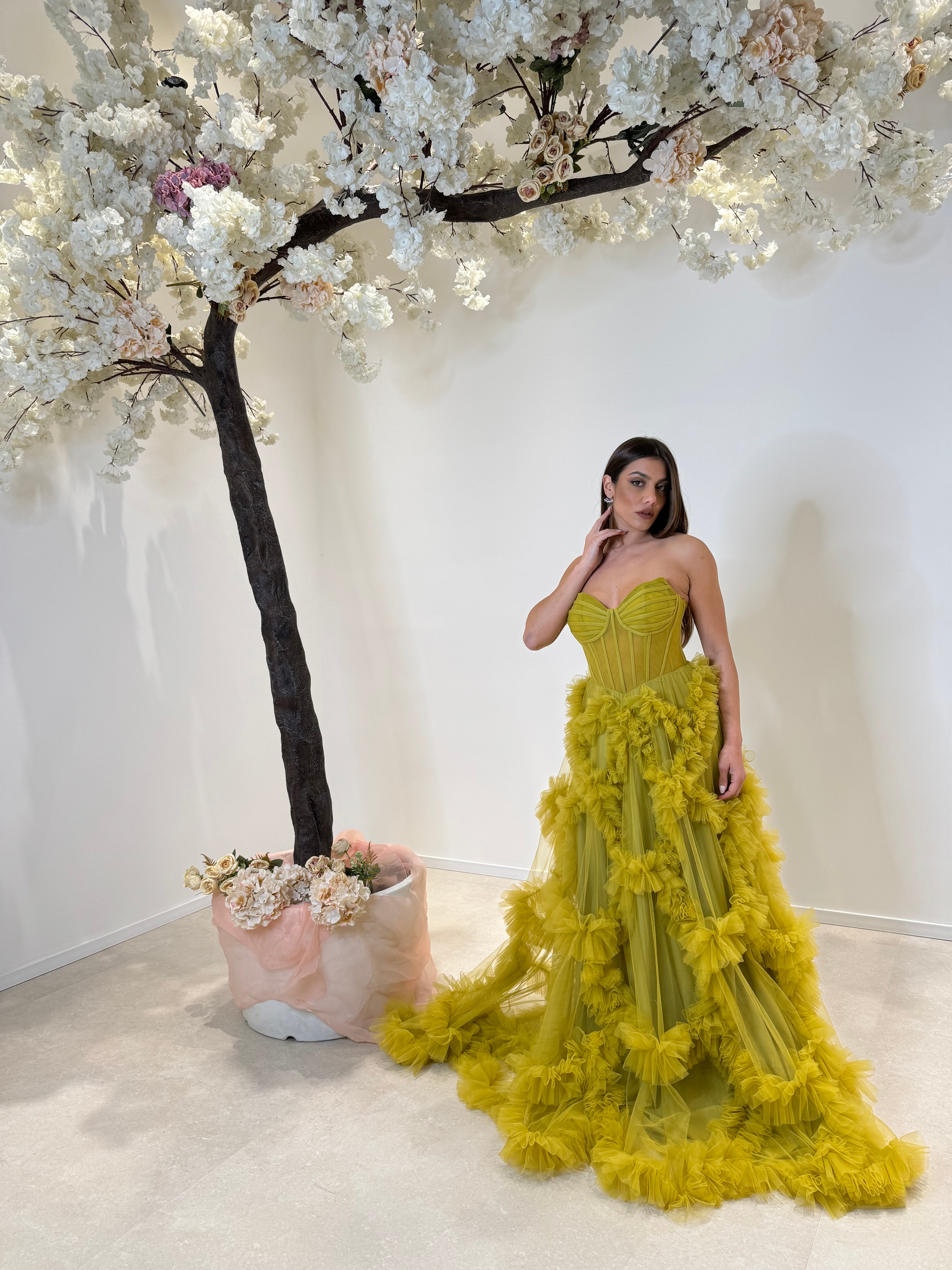 Abito lungo in tulle con corpetto