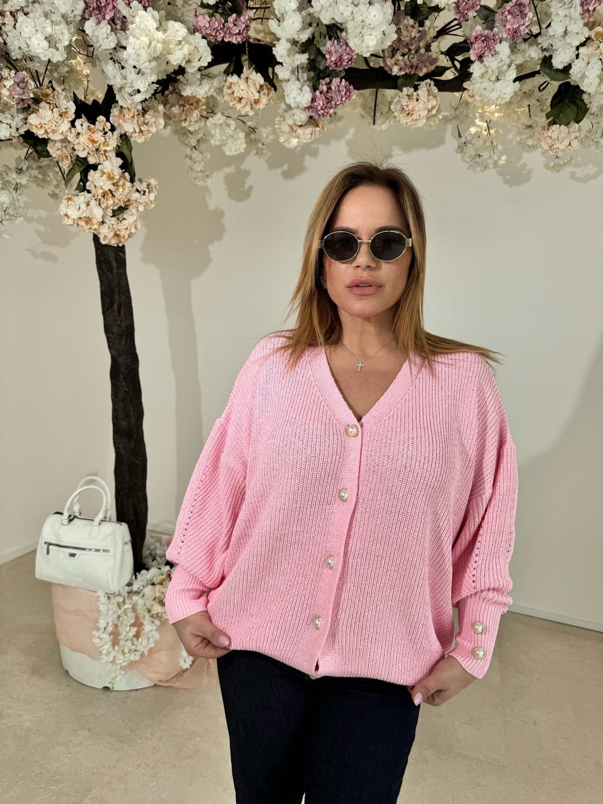 Cardigan con bottoni perle e oro