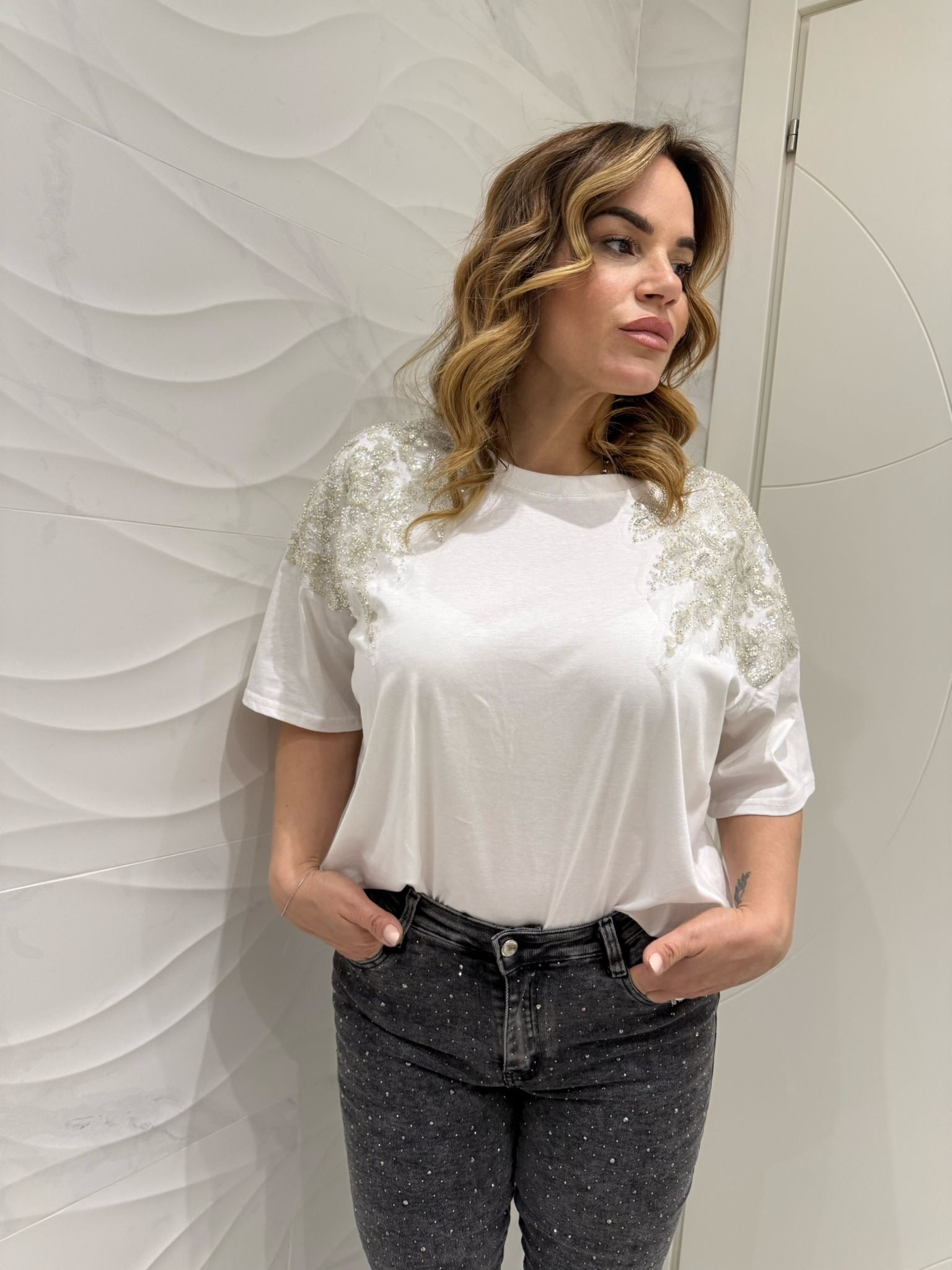 T-shirt perline e paillettes