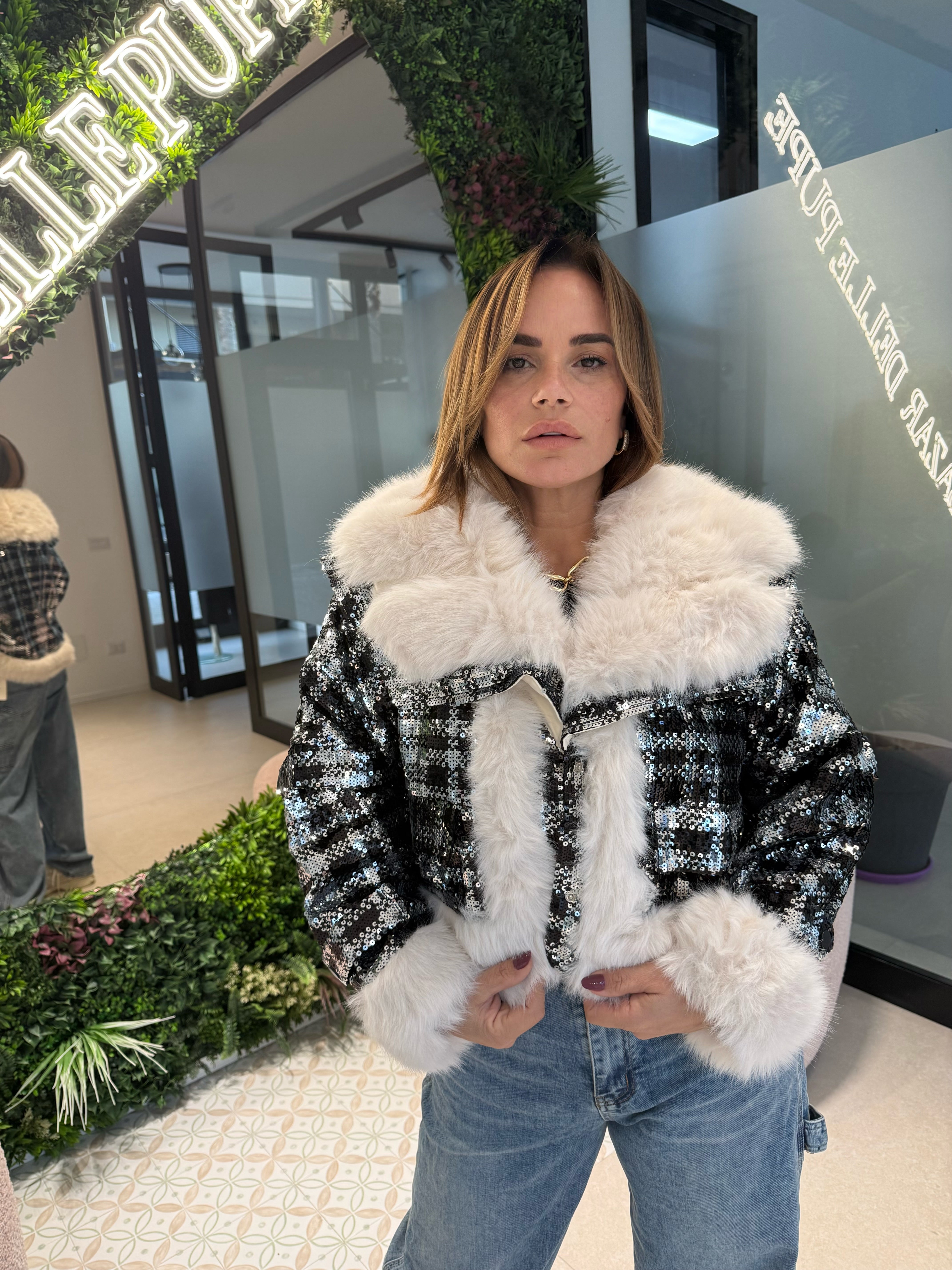 Pelliccia corta paillettes