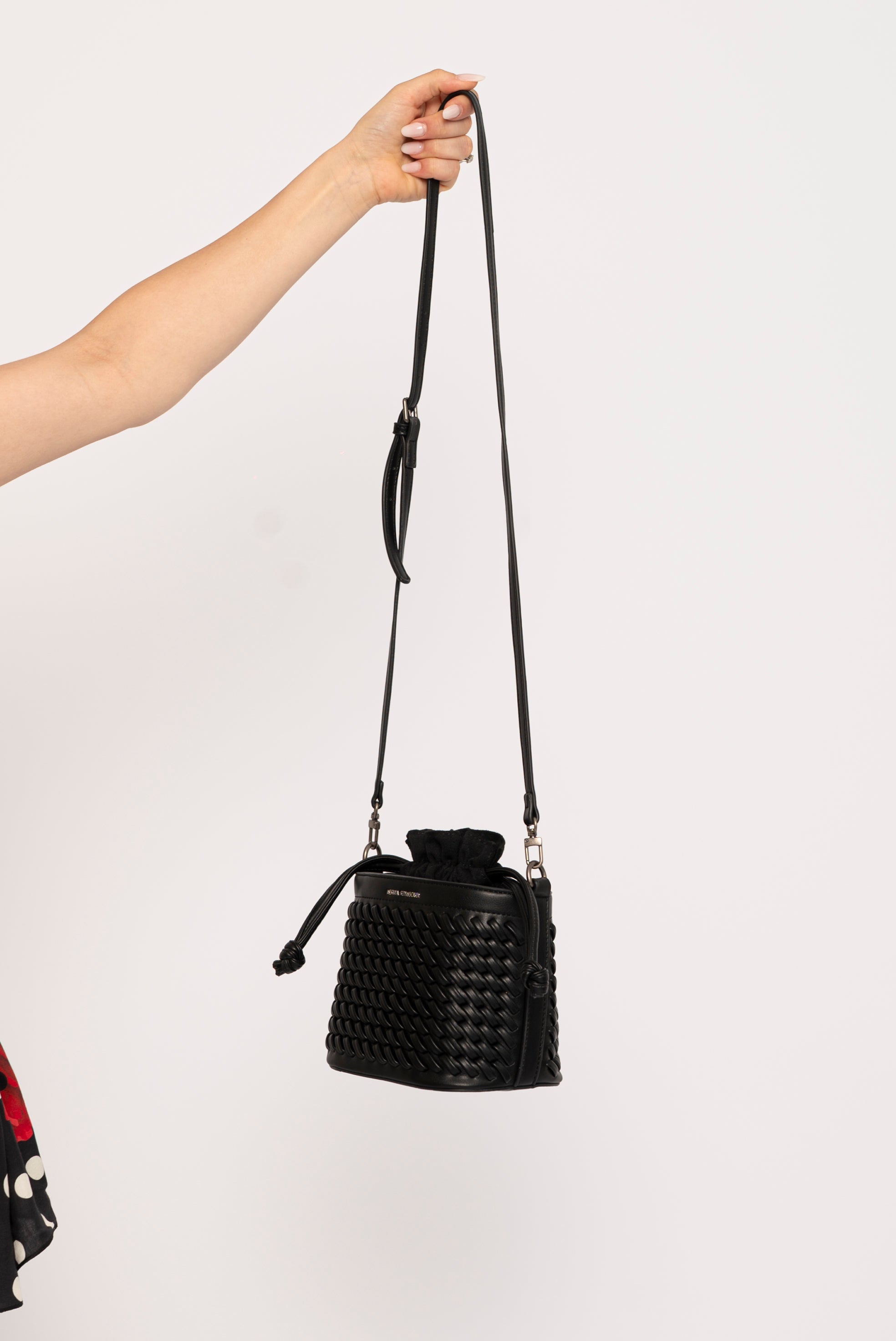 Borsa secchiello intrecciata