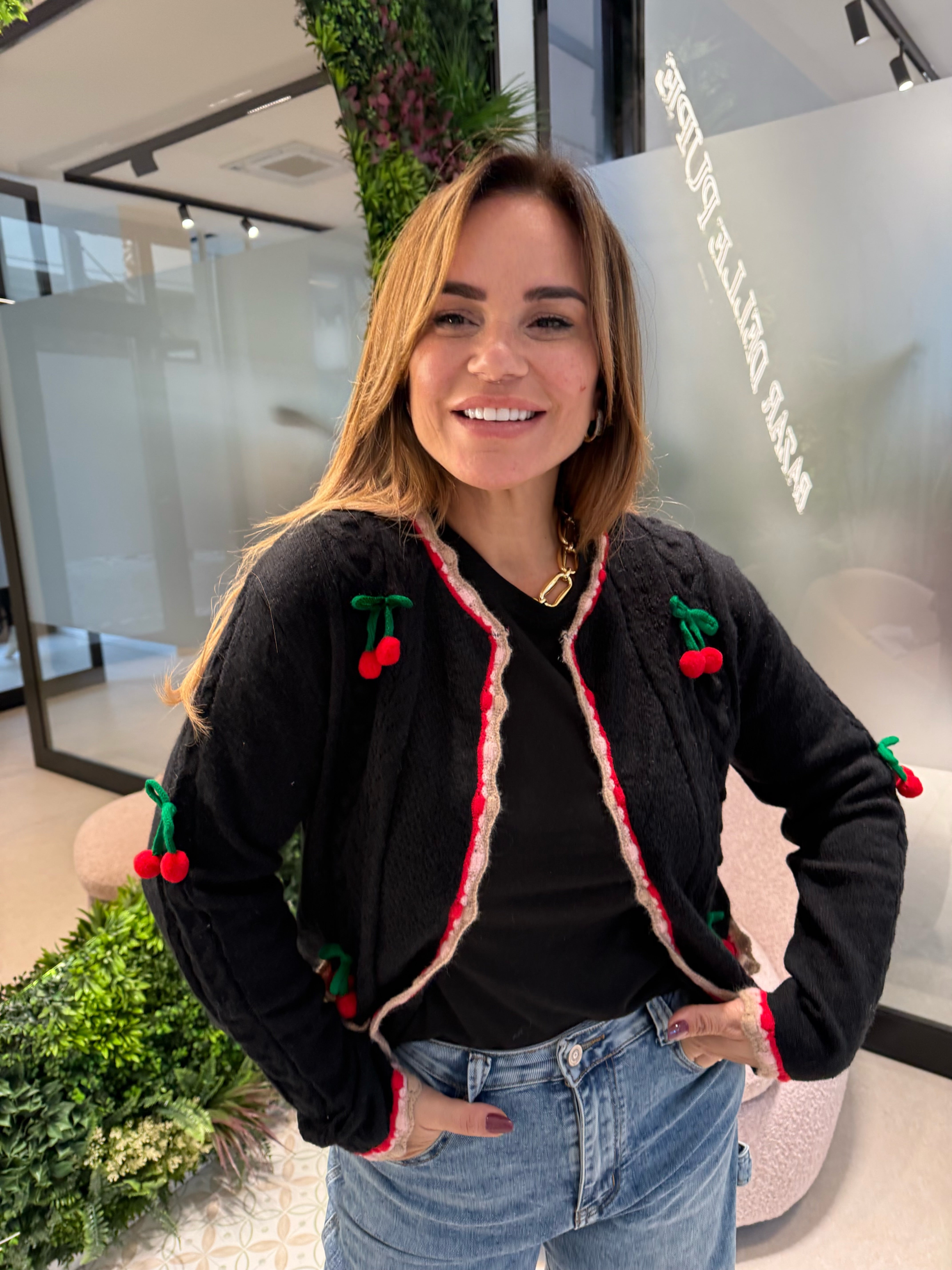 Cardigan cherry