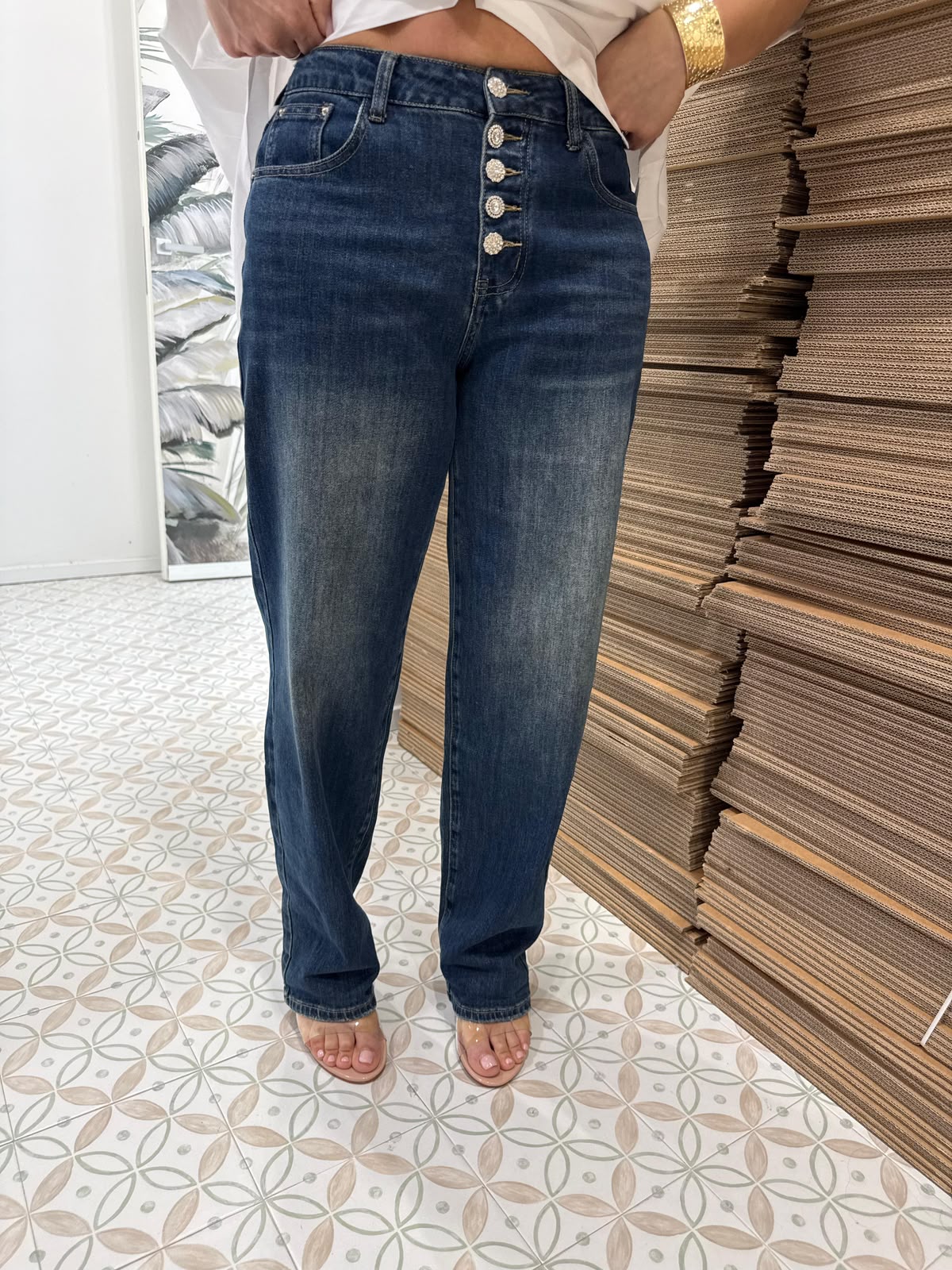 Jeans con bottoni gioiello curvy