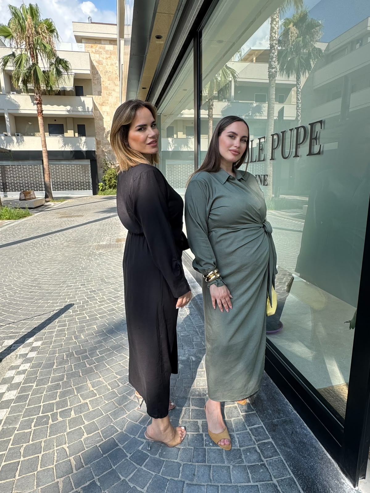 Abito portafoglio in lino curvy