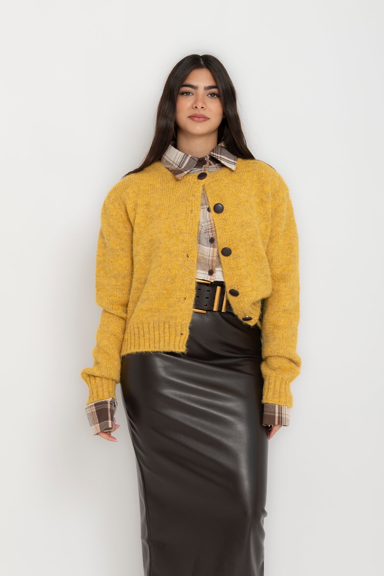 Cardigan senape con bottoni ecopelle