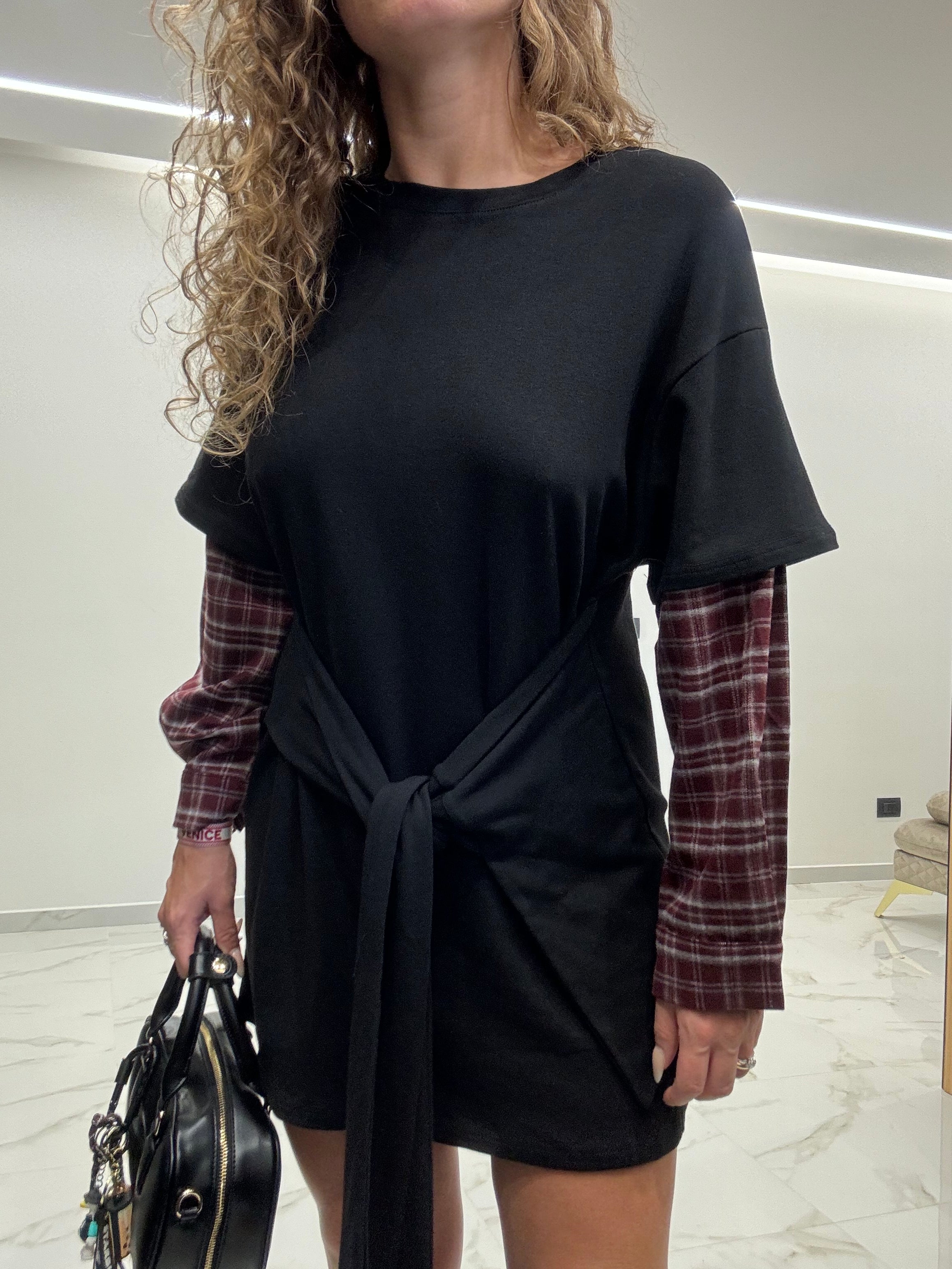 Maxi t-shirt con effetto camicia