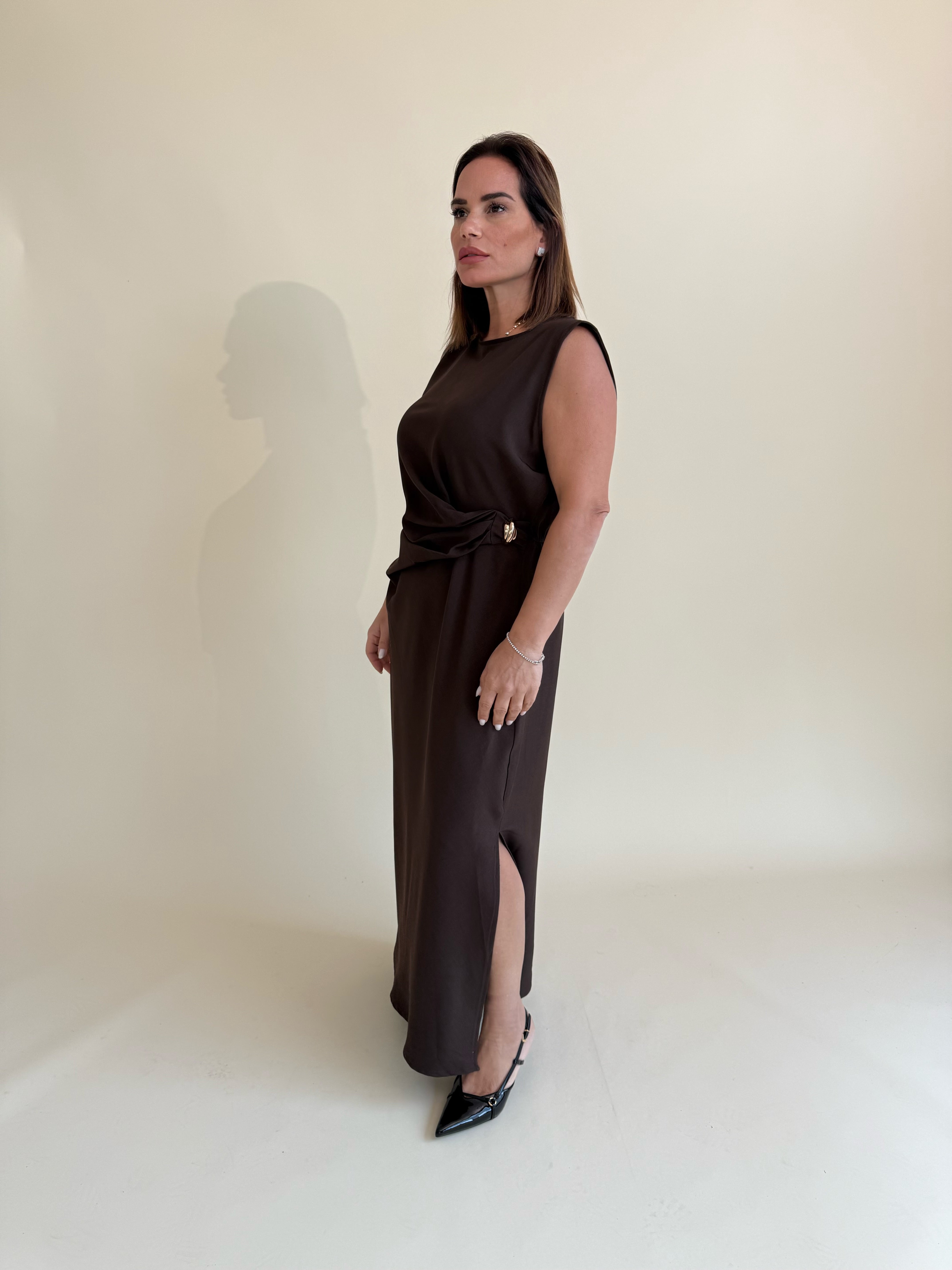 Abito tubino con dettaglio gold curvy