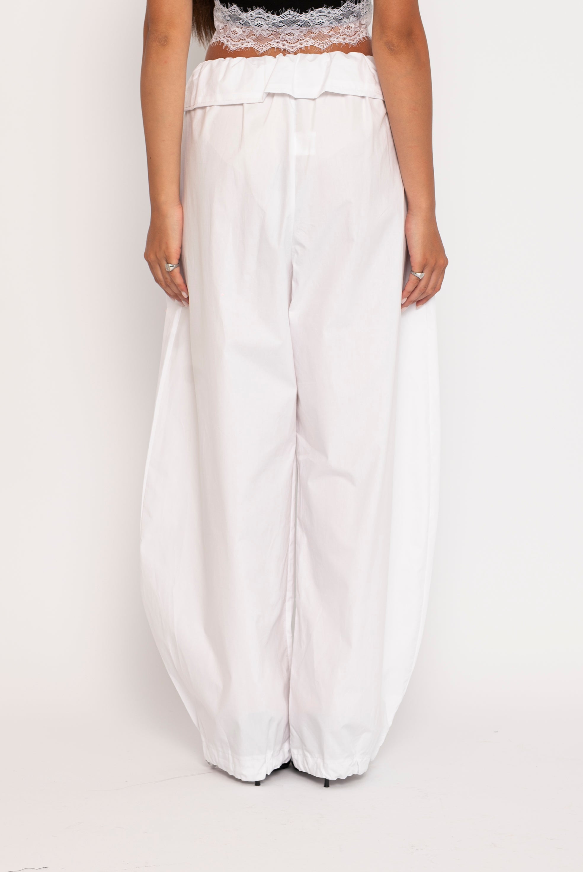 Pantalone con risvolto