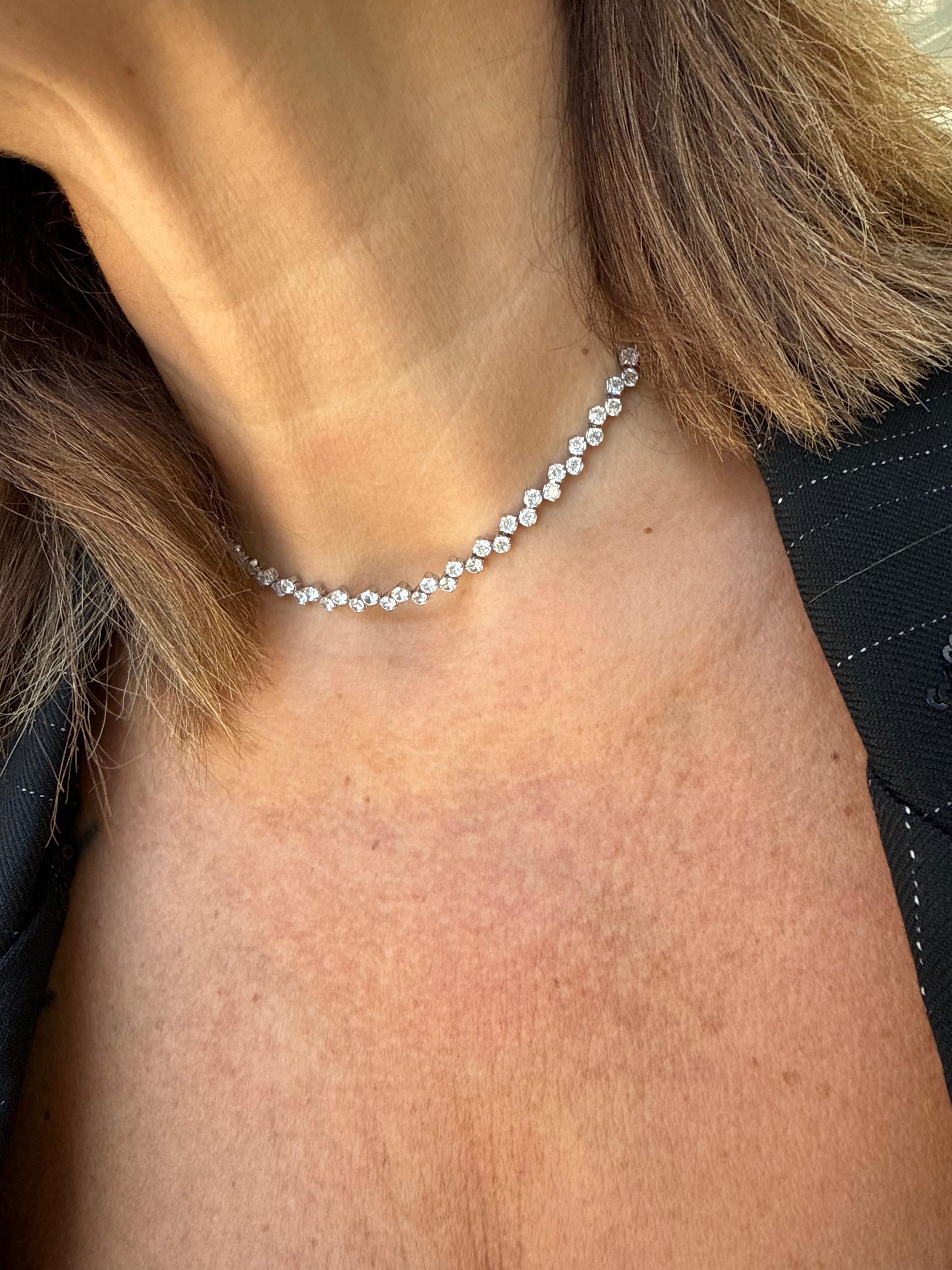 Collana tennins