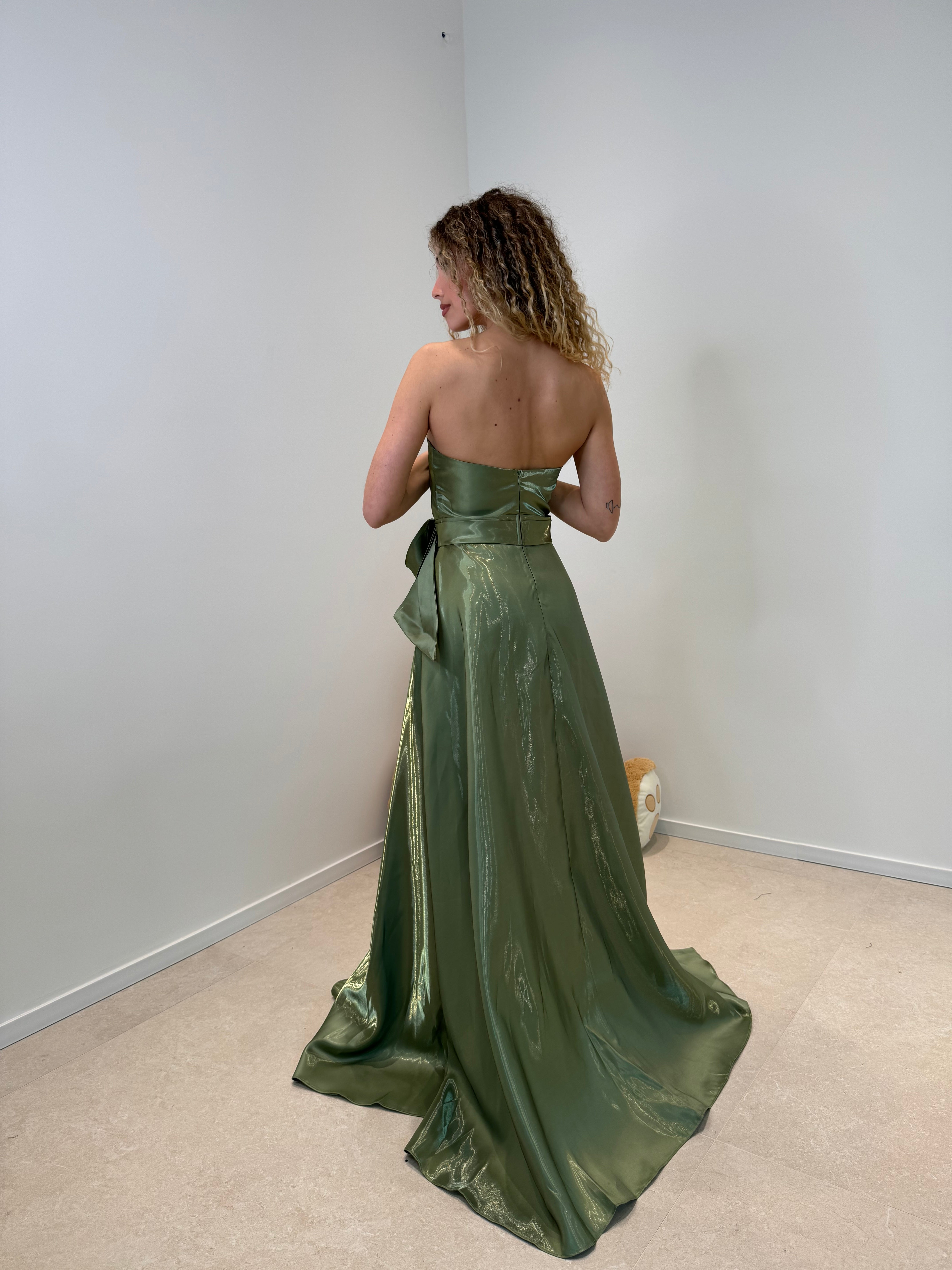 Abito lungo scollo cuore