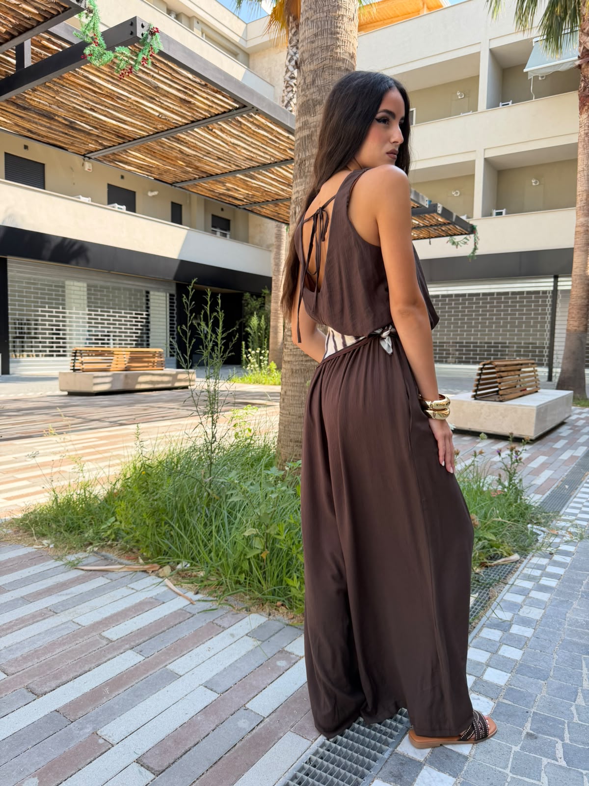 Tuta brown