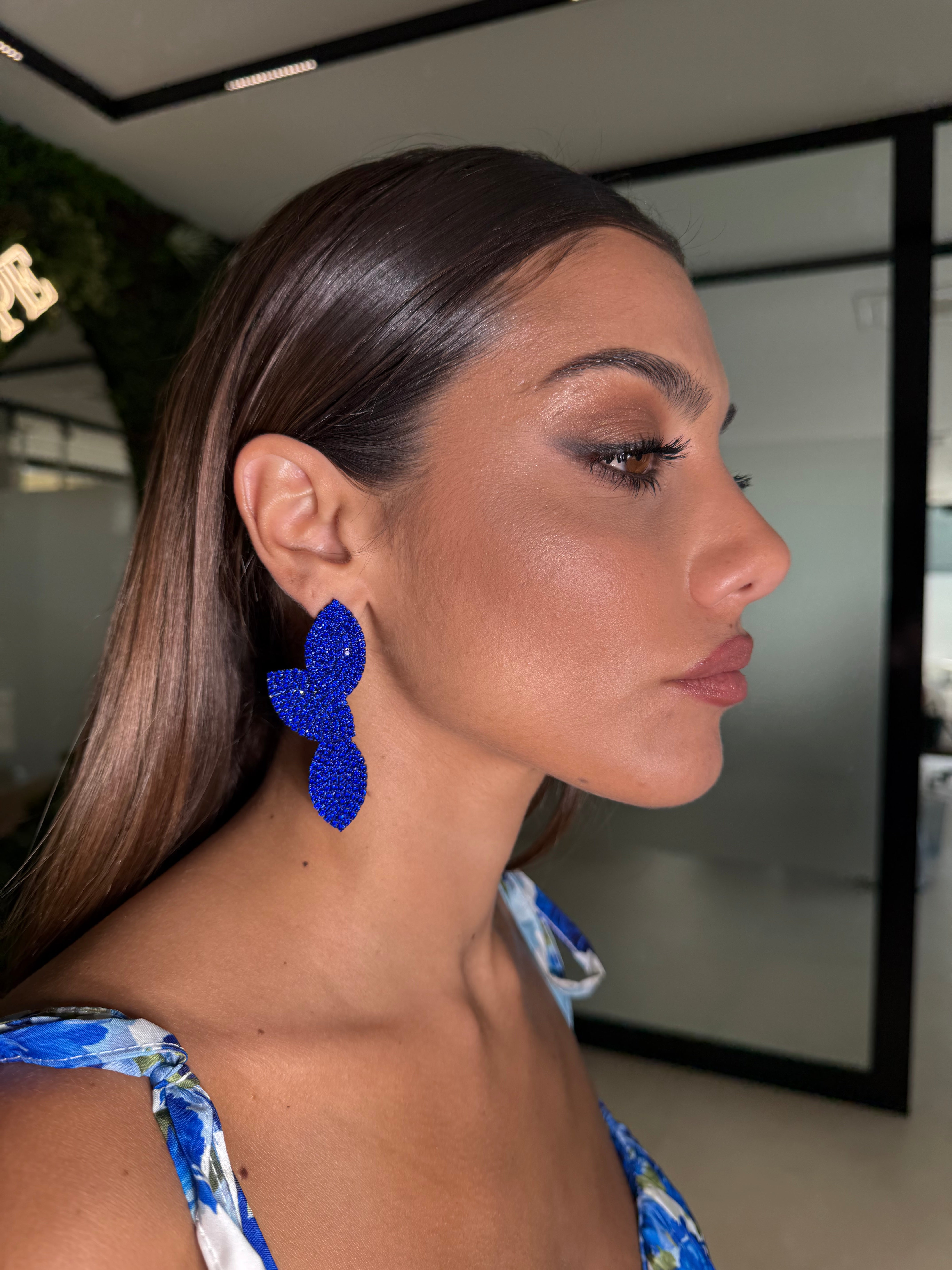 Orecchini foglia strass
