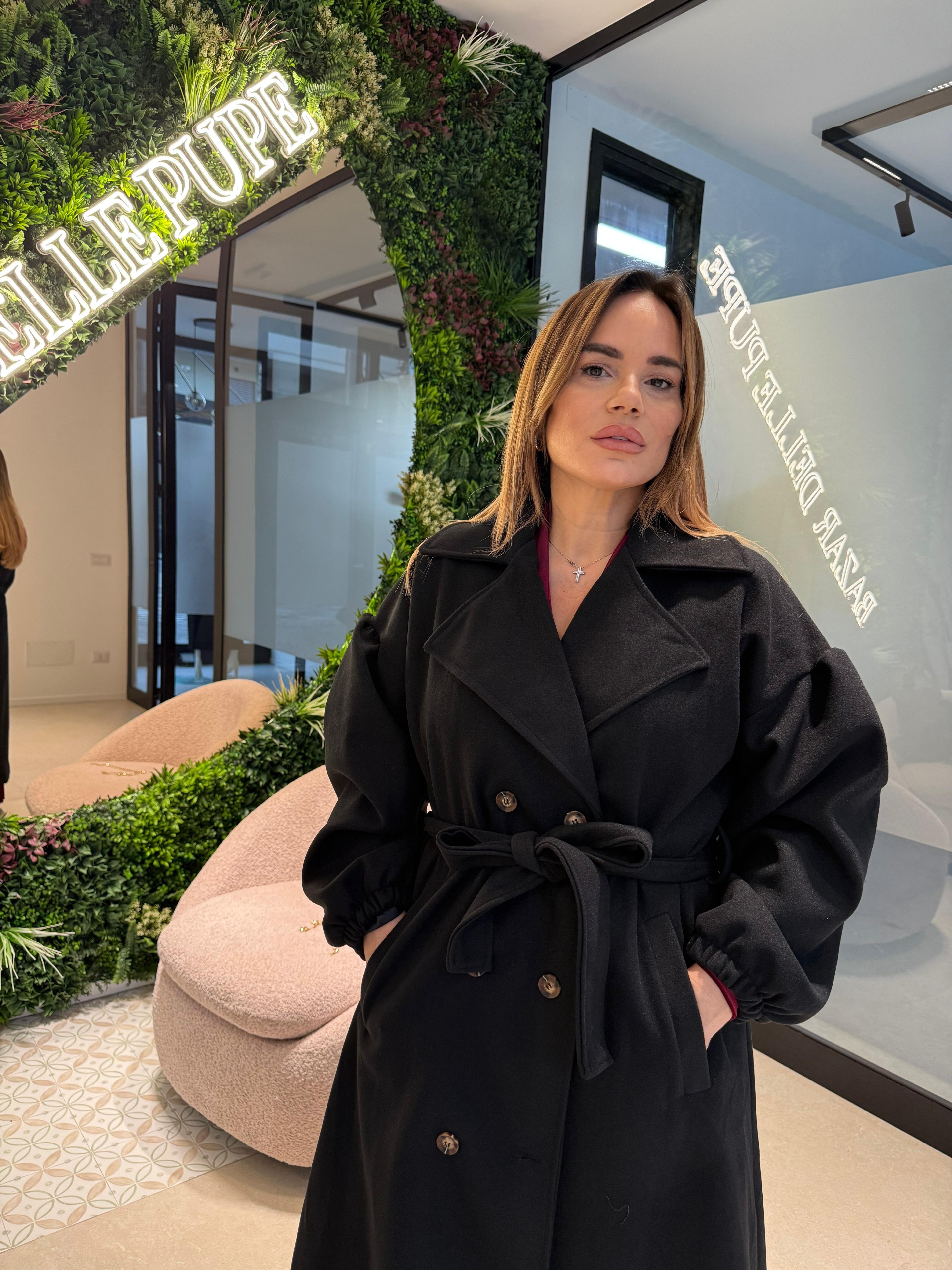 Cappotto con cintura curvy