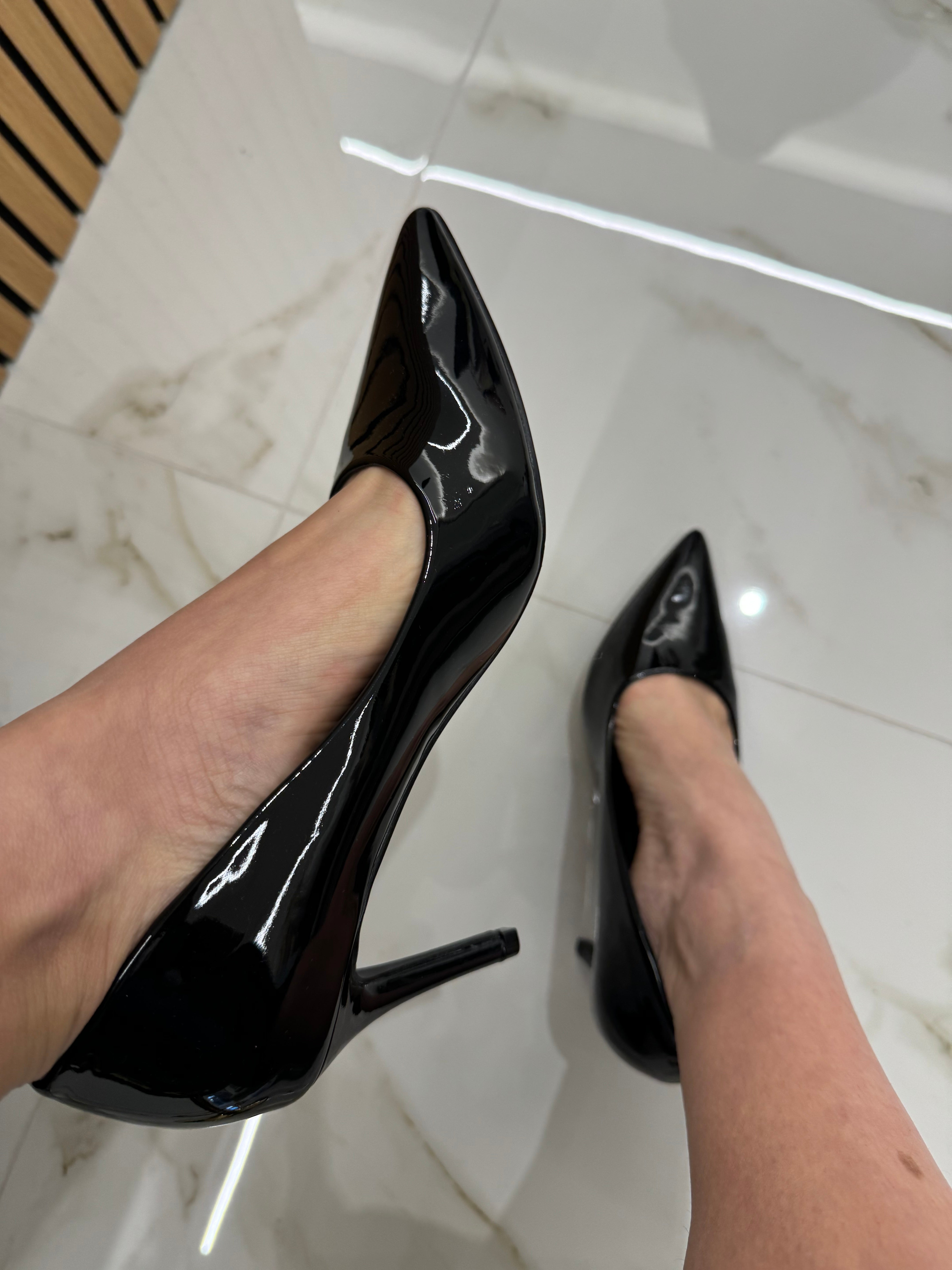 Décolleté vernice nero
