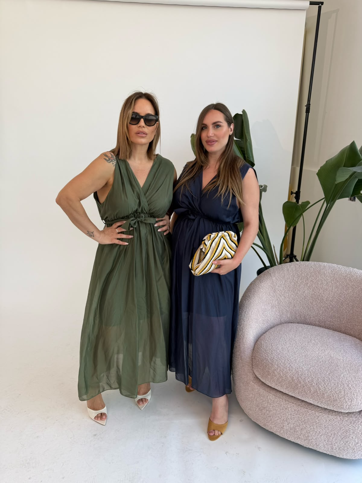 Abito midi velato curvy