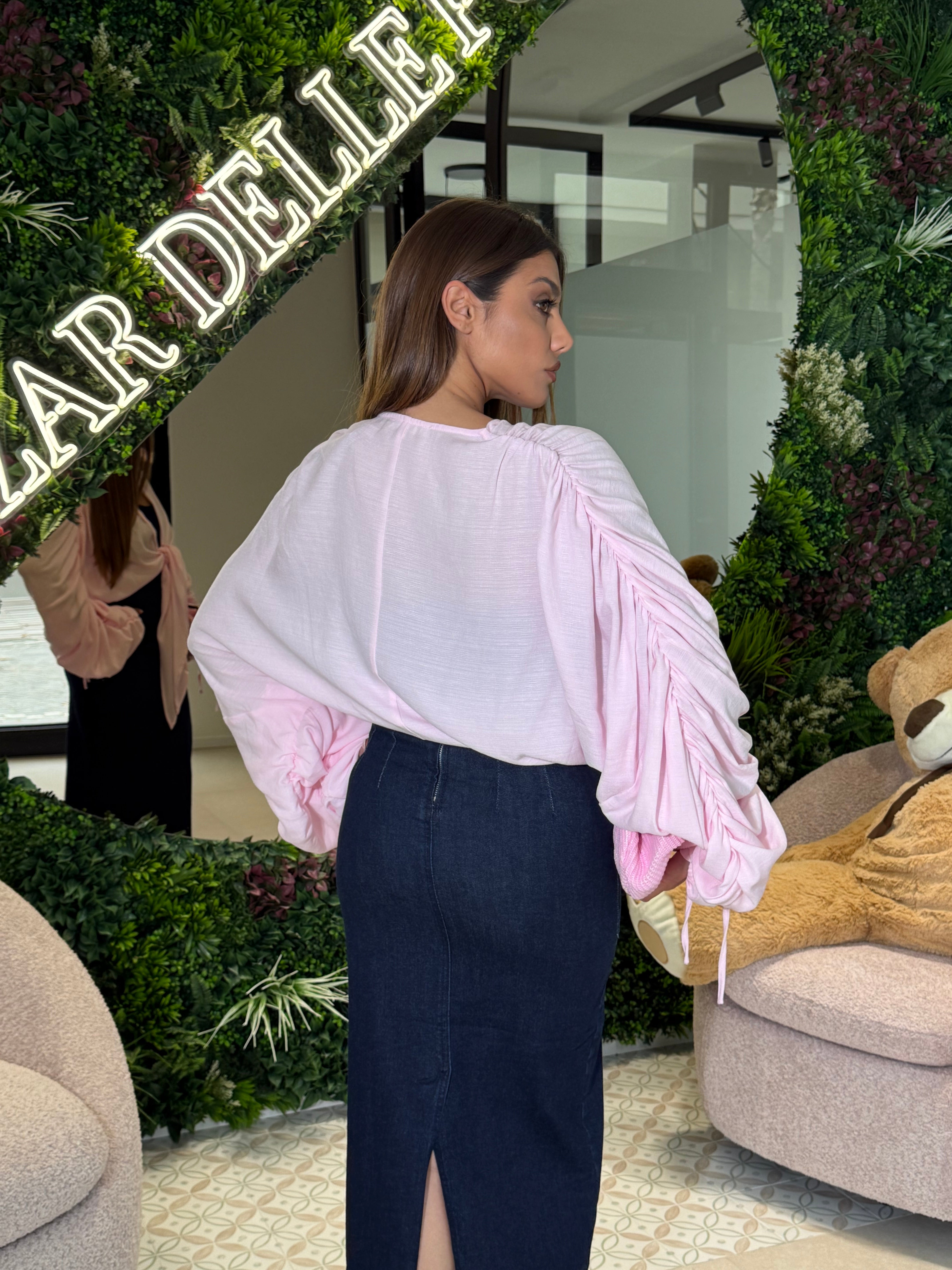 Camicia con drappeggio sulle maniche