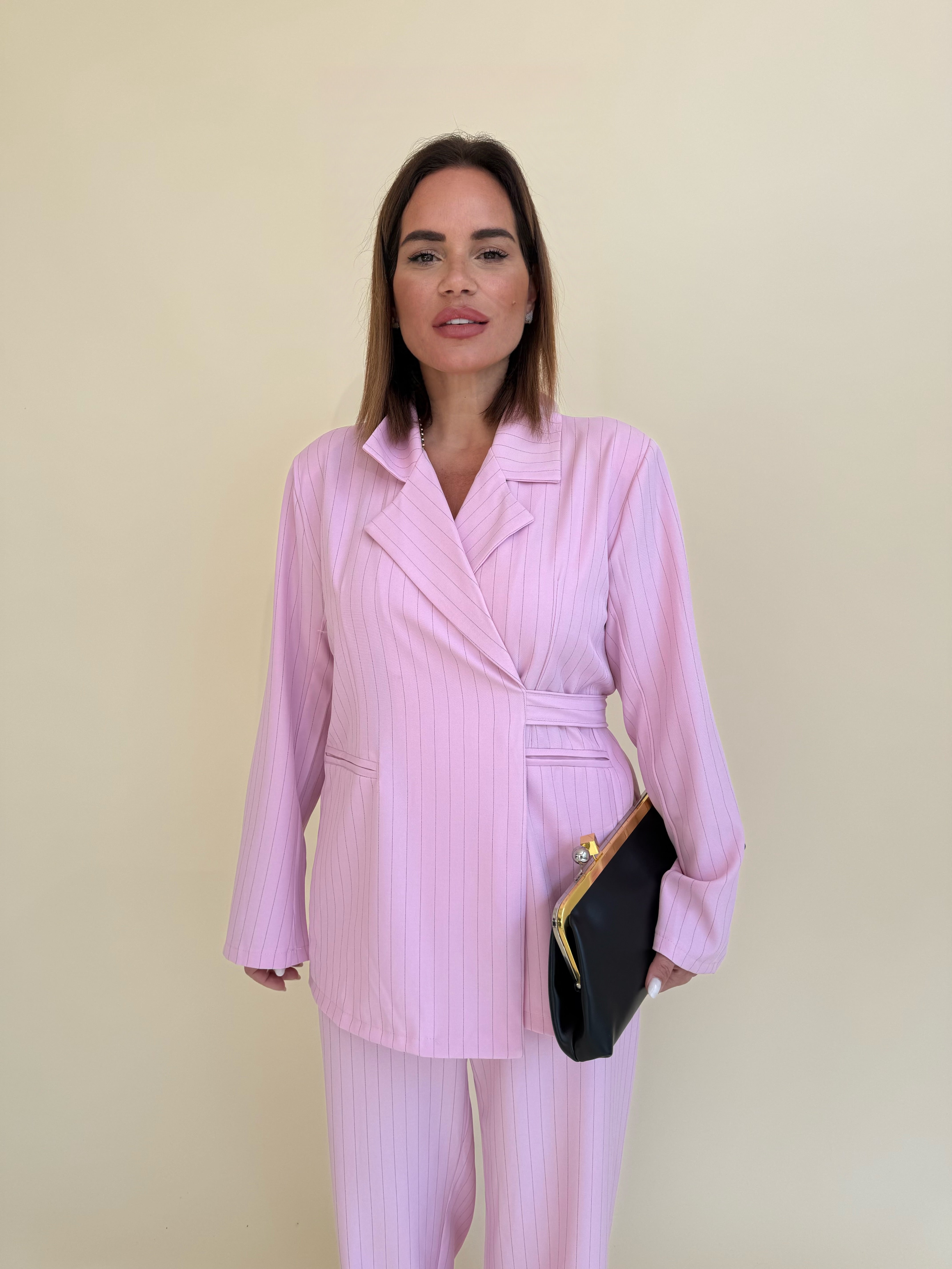 Tailleur gessato curvy