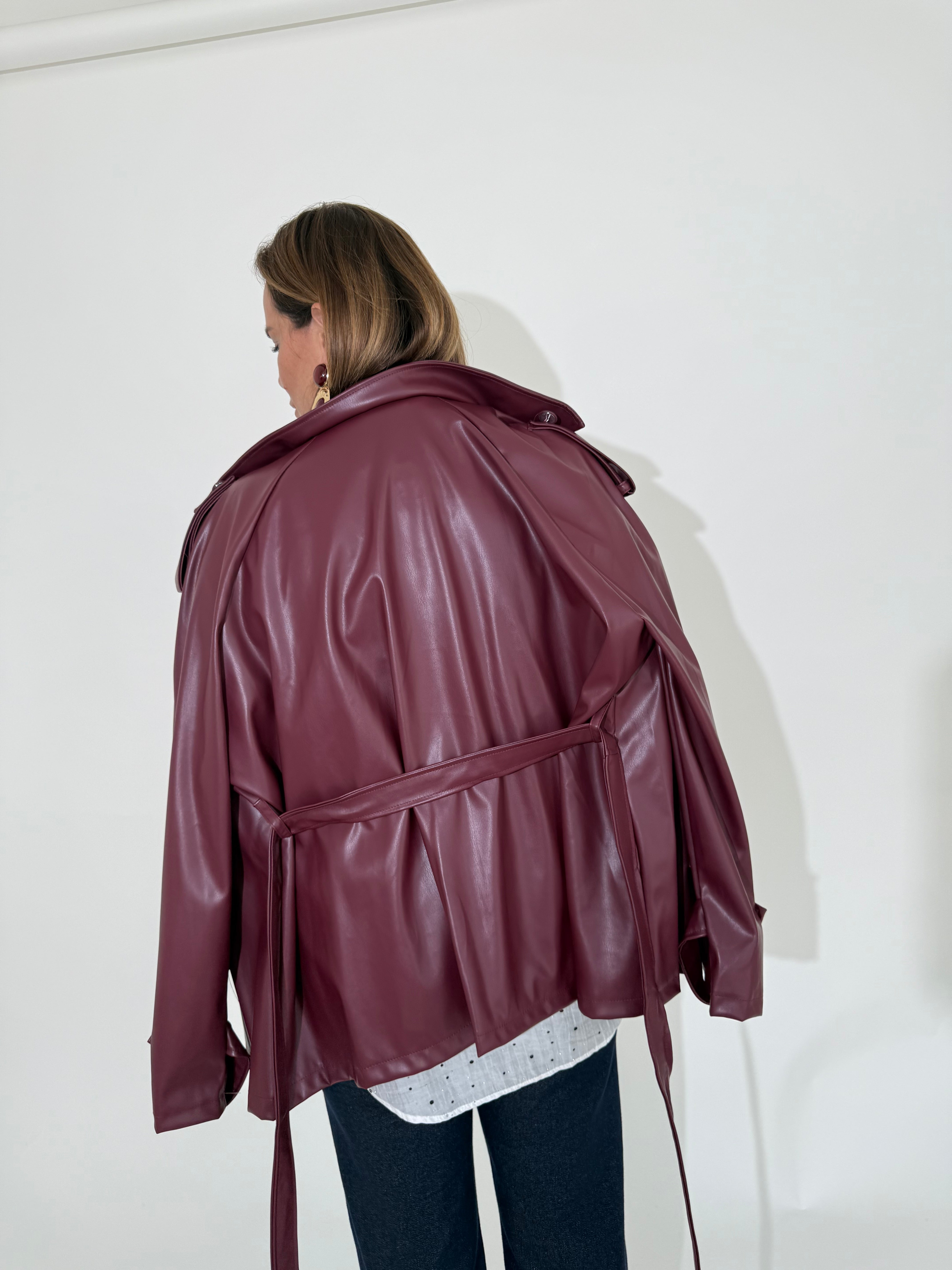 Trench ecopelle corto curvy