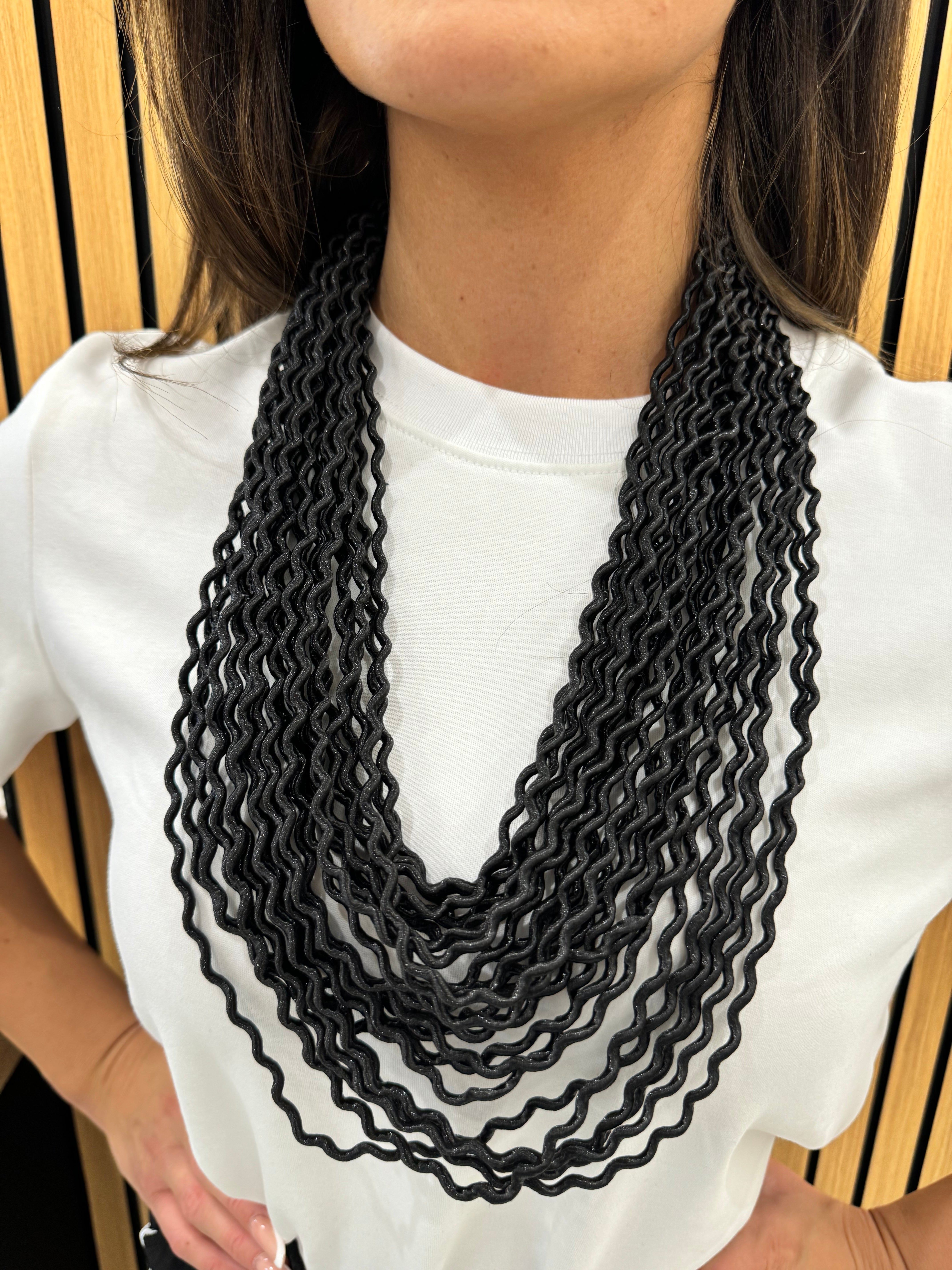 Collana zig zag