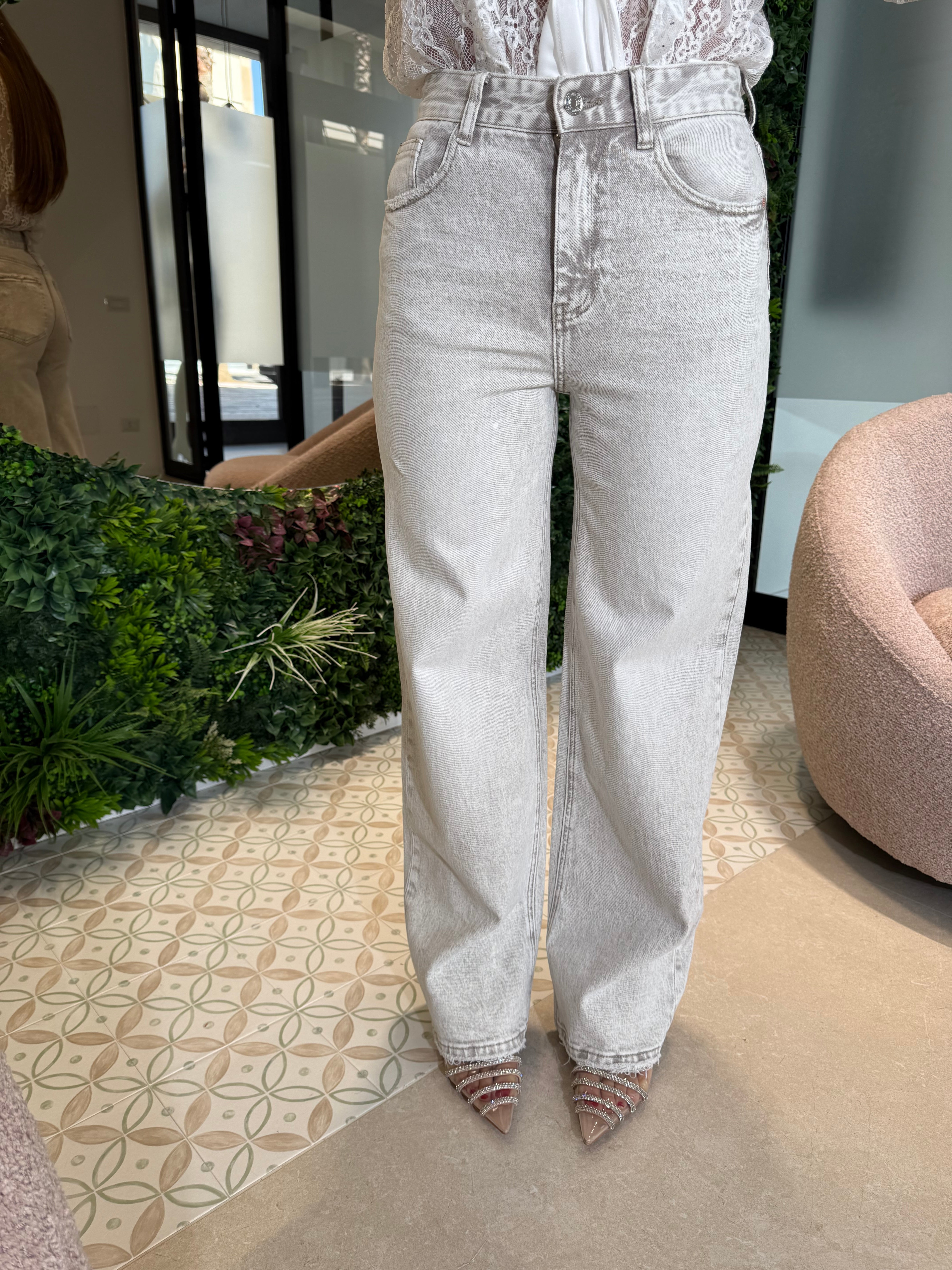 Jeans gamba dritta con sfumature