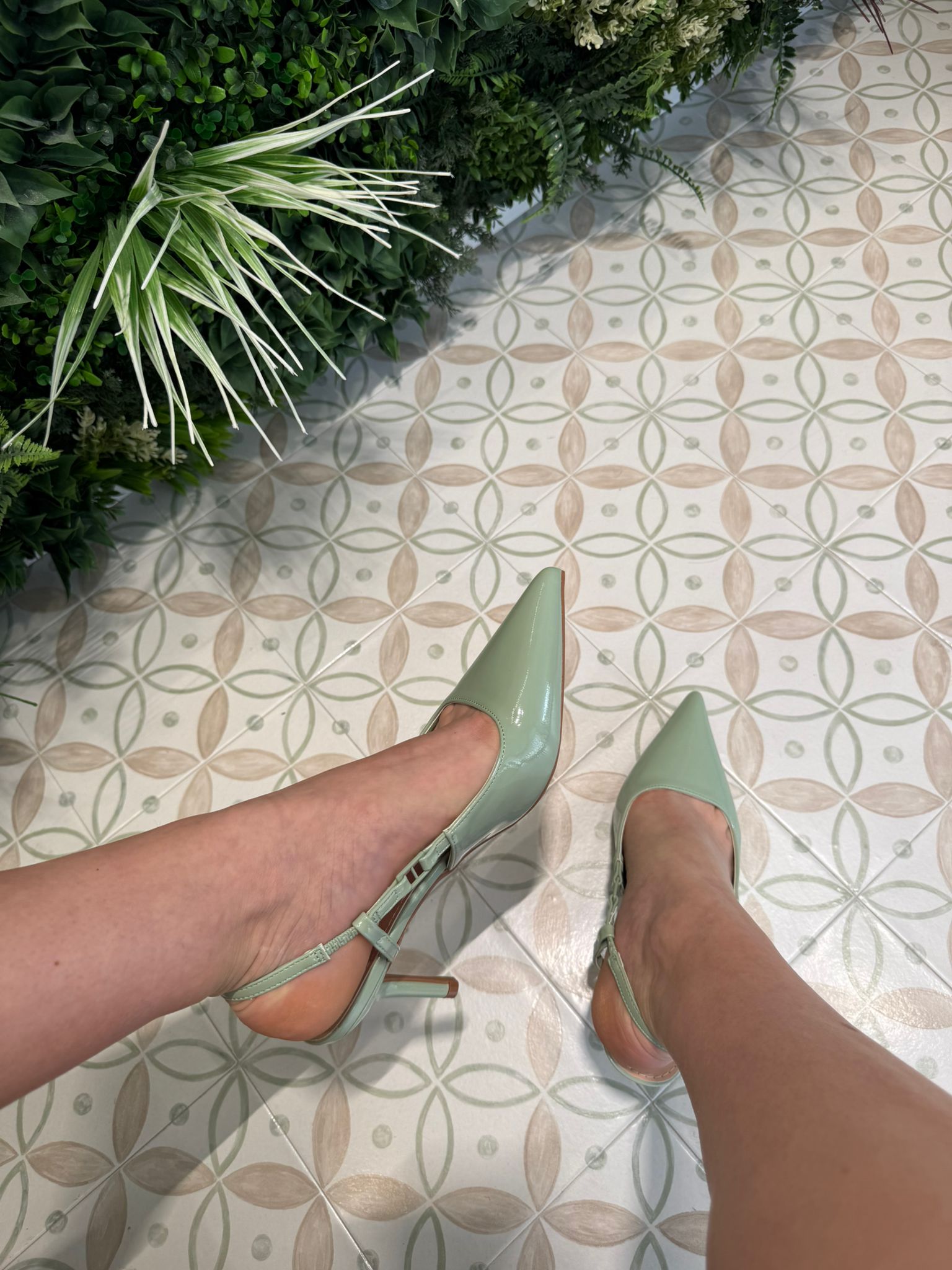 Décolleté in vernice