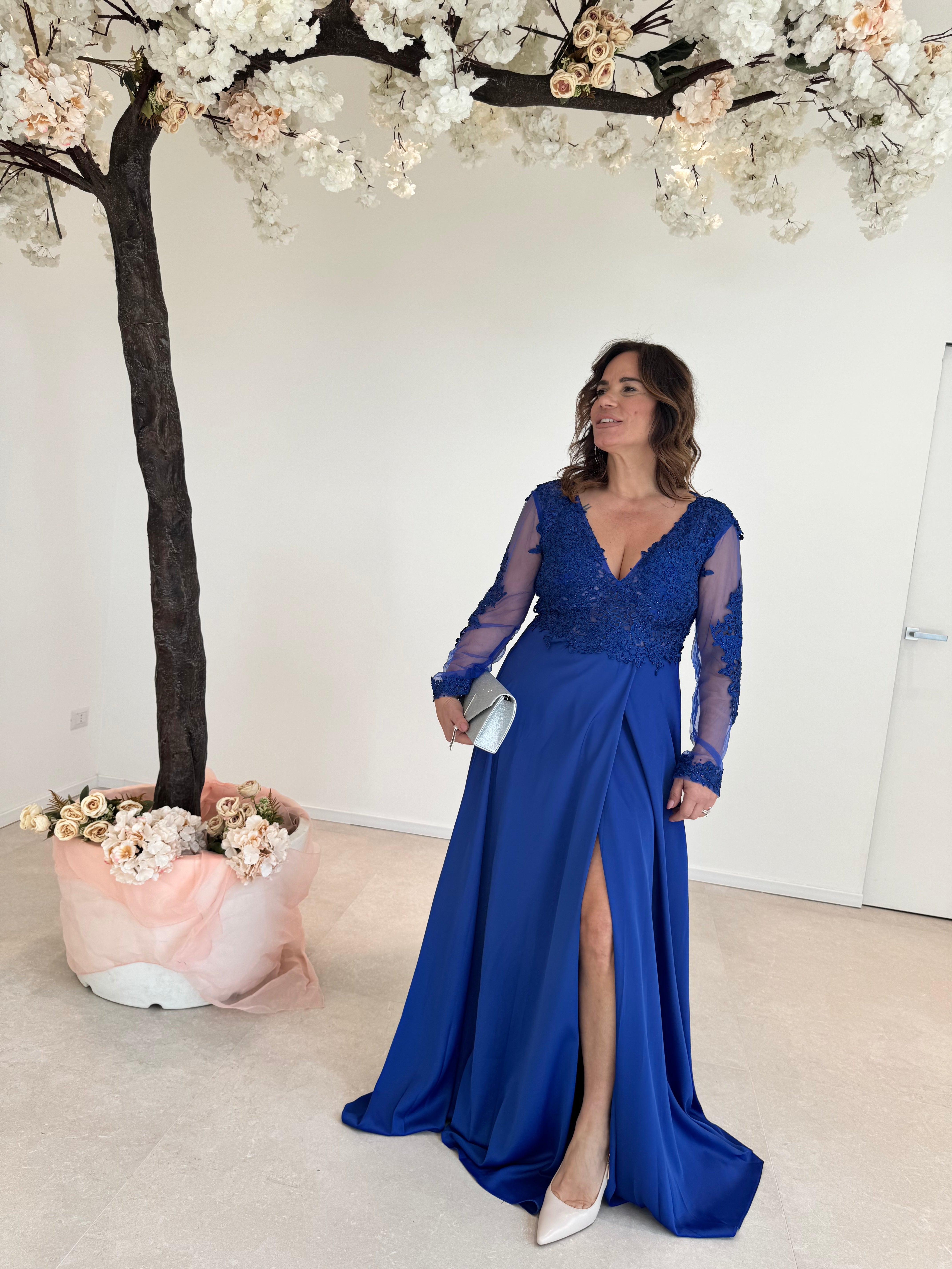 Abito lungo con ricami