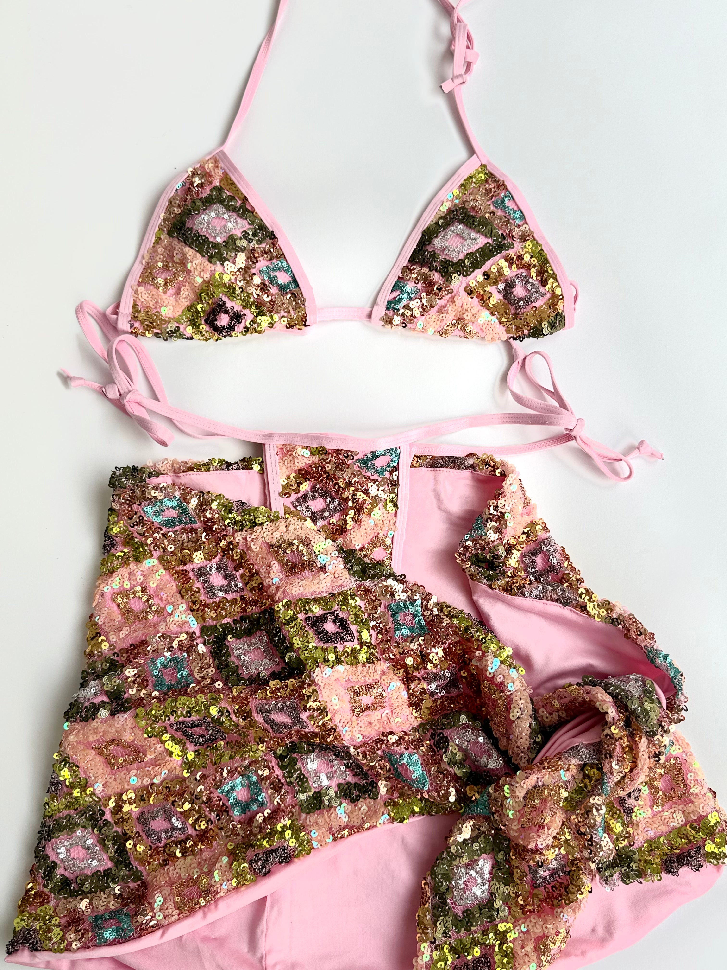 Bikini in paillettes con pareo
