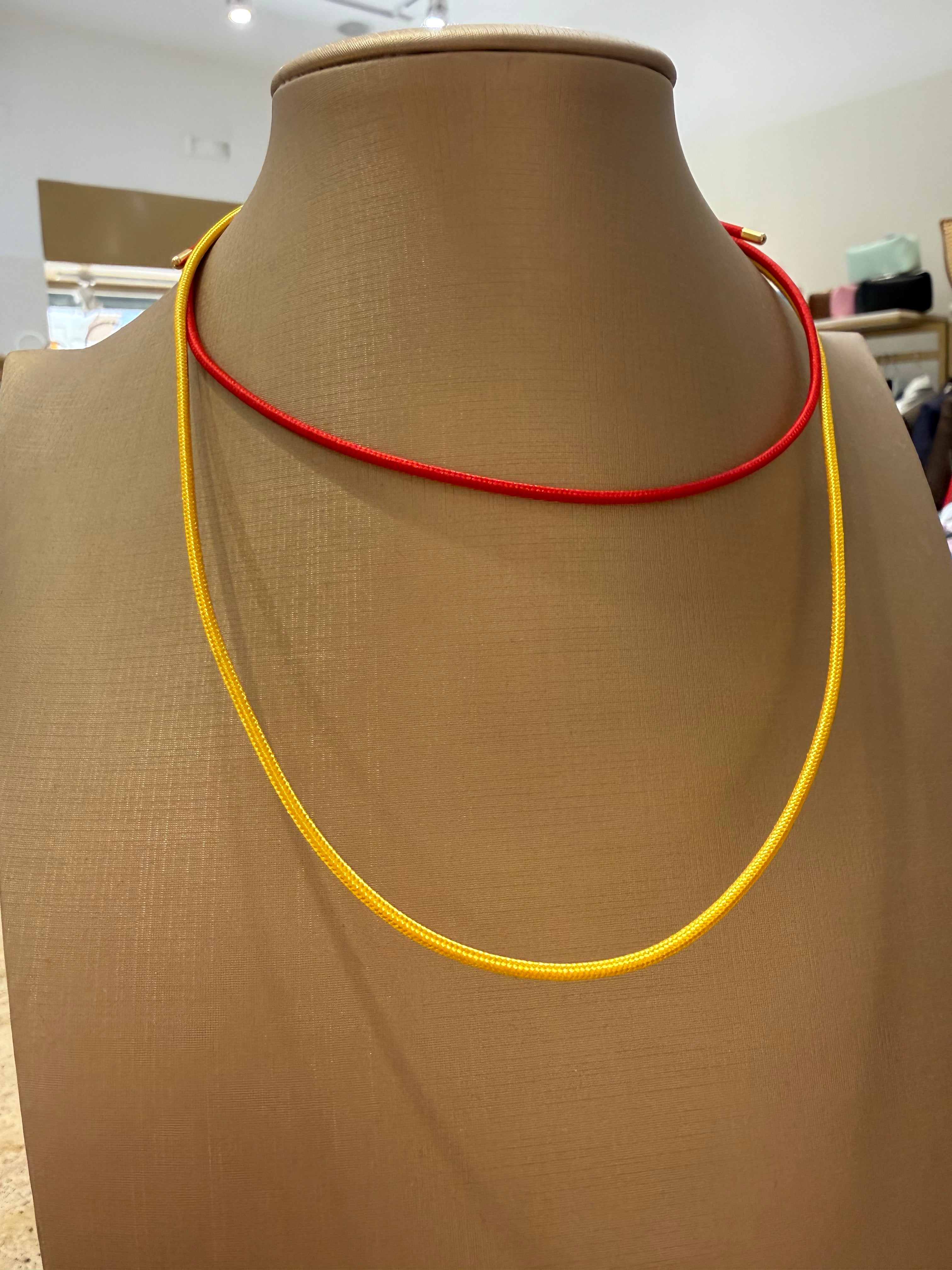 Collana filo magnetico