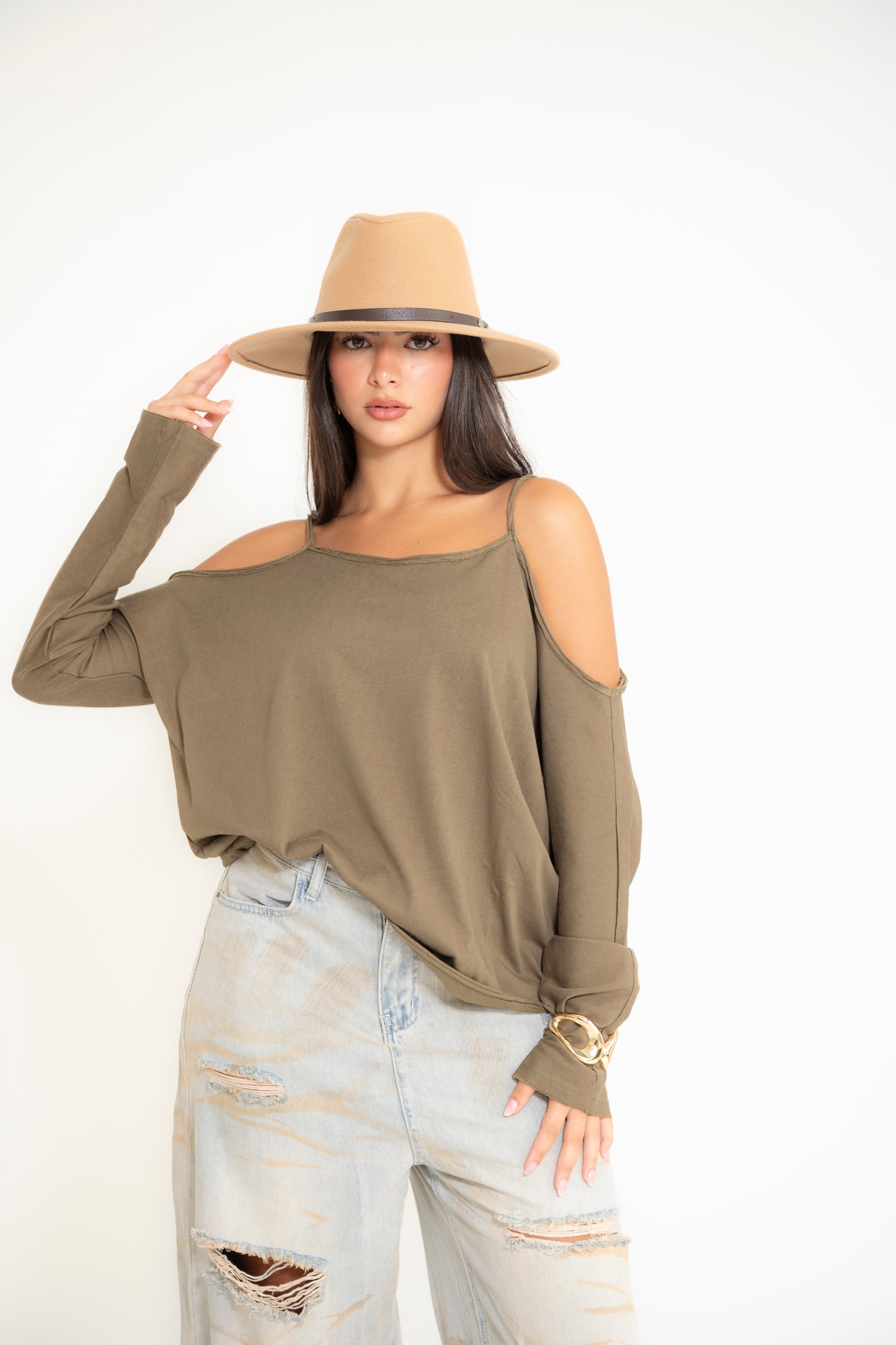 Maglia con spalla scoperta