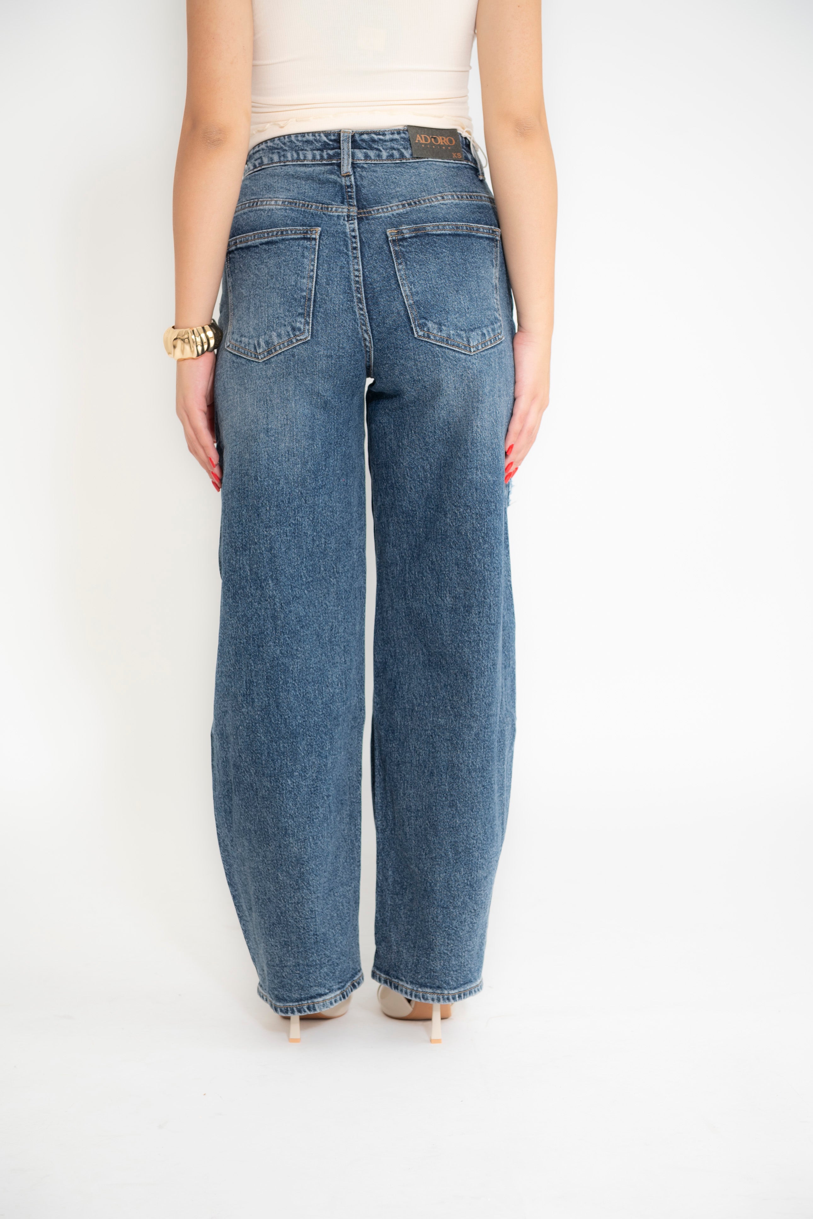 Jeans palazzo con strappi