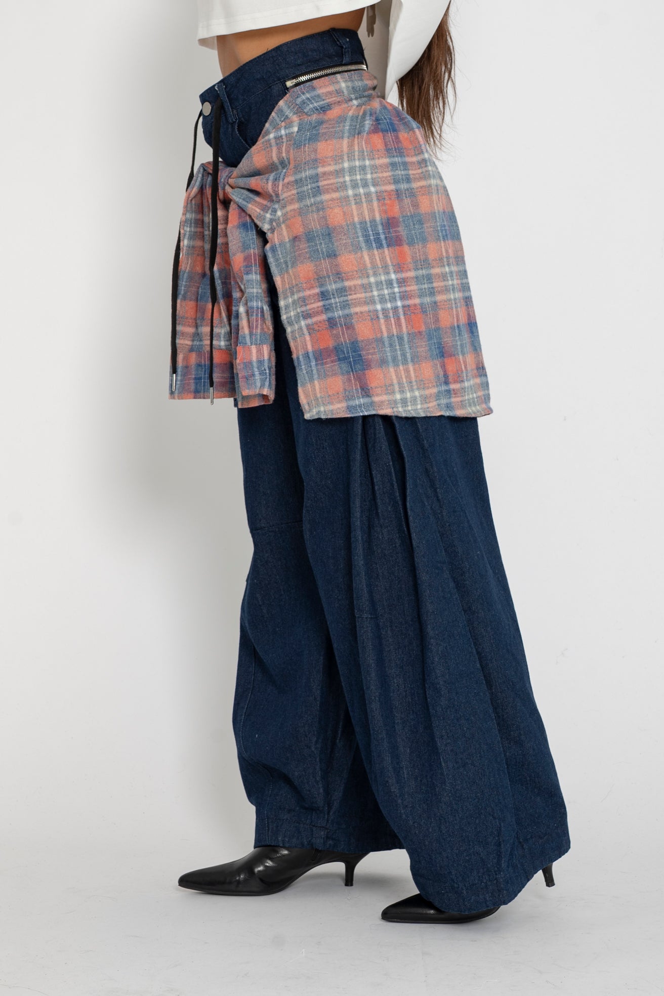 Jeans ballon con camicia