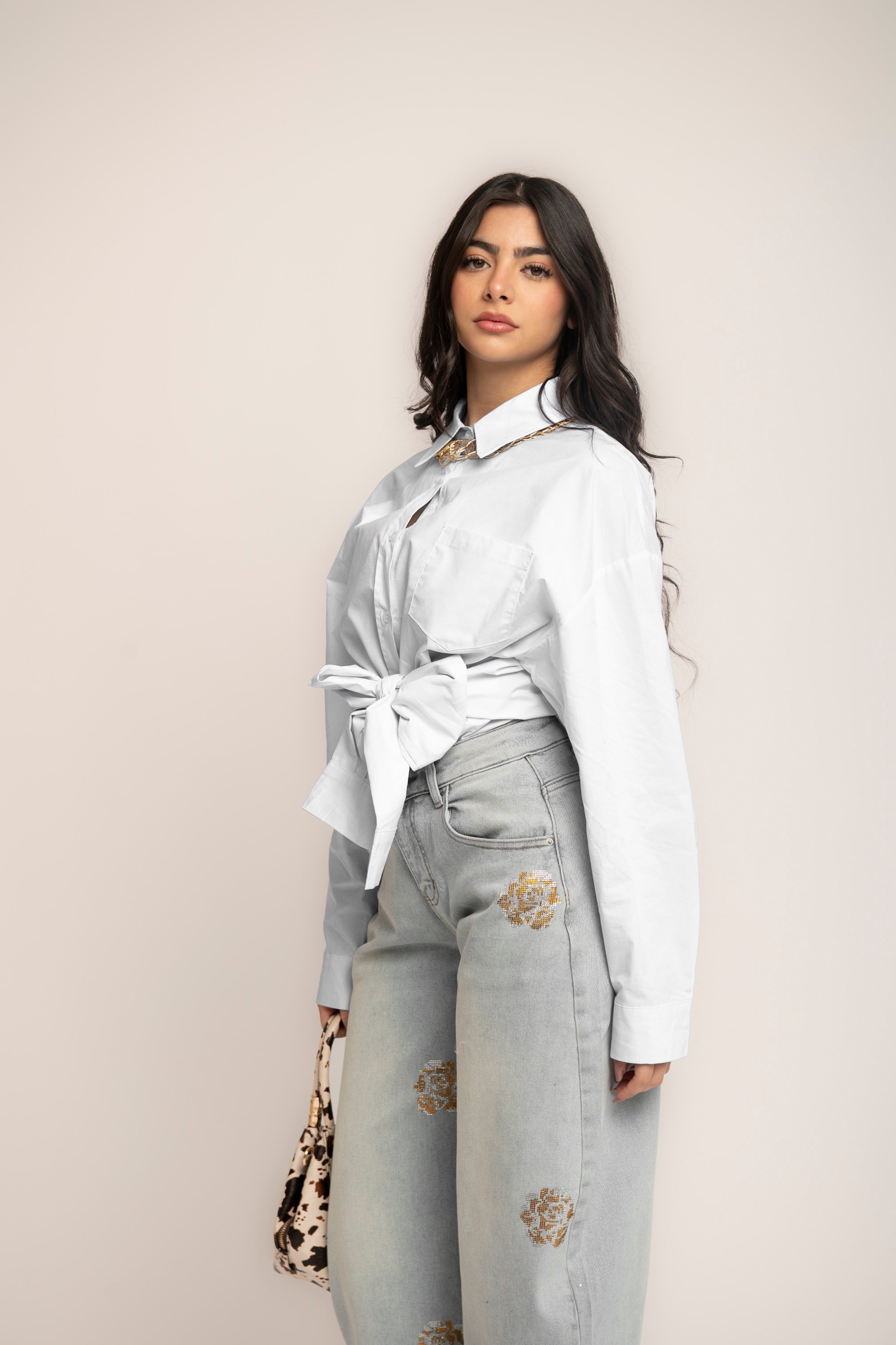 Camicia con nodo effetto manica