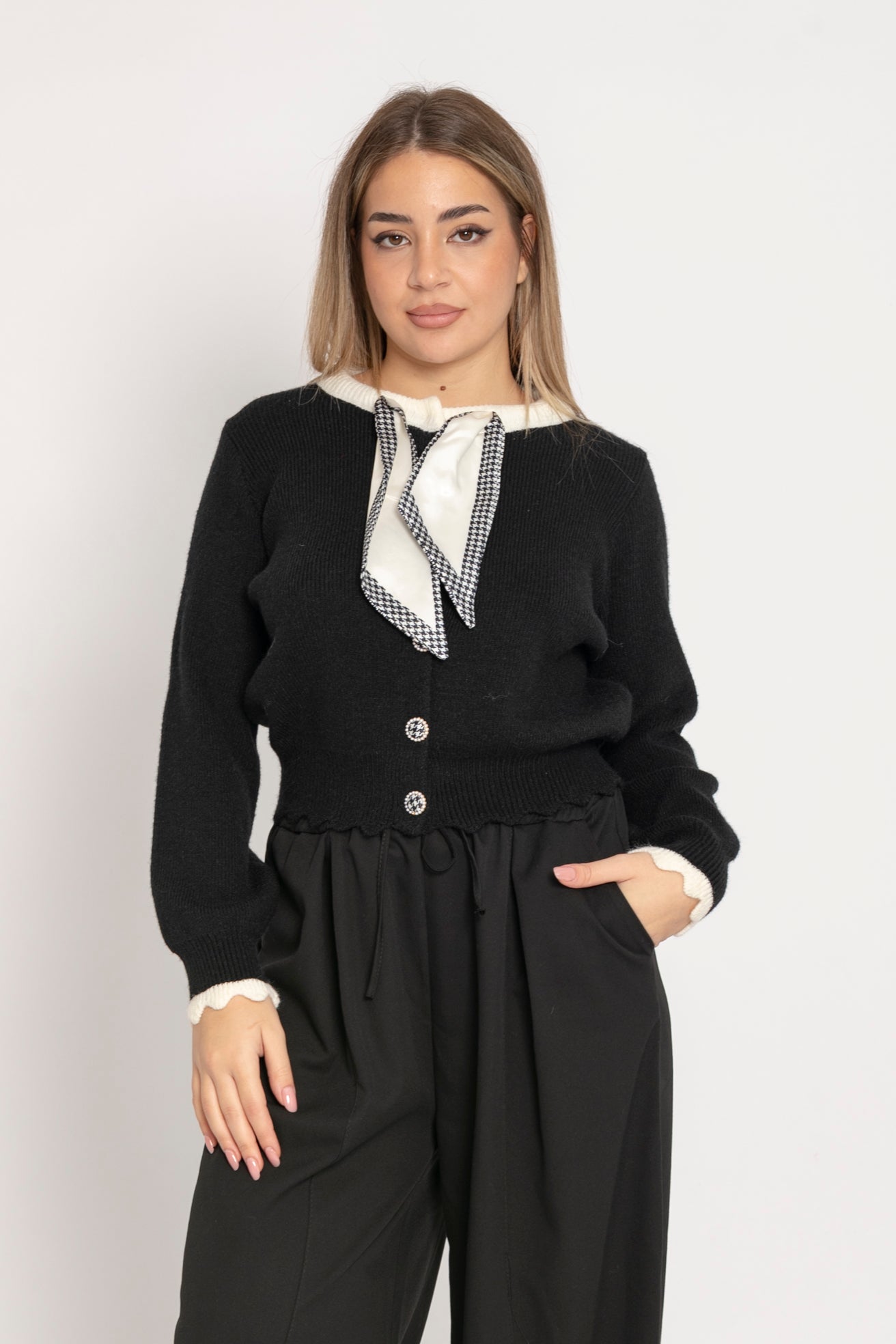 Cardigan con foulard