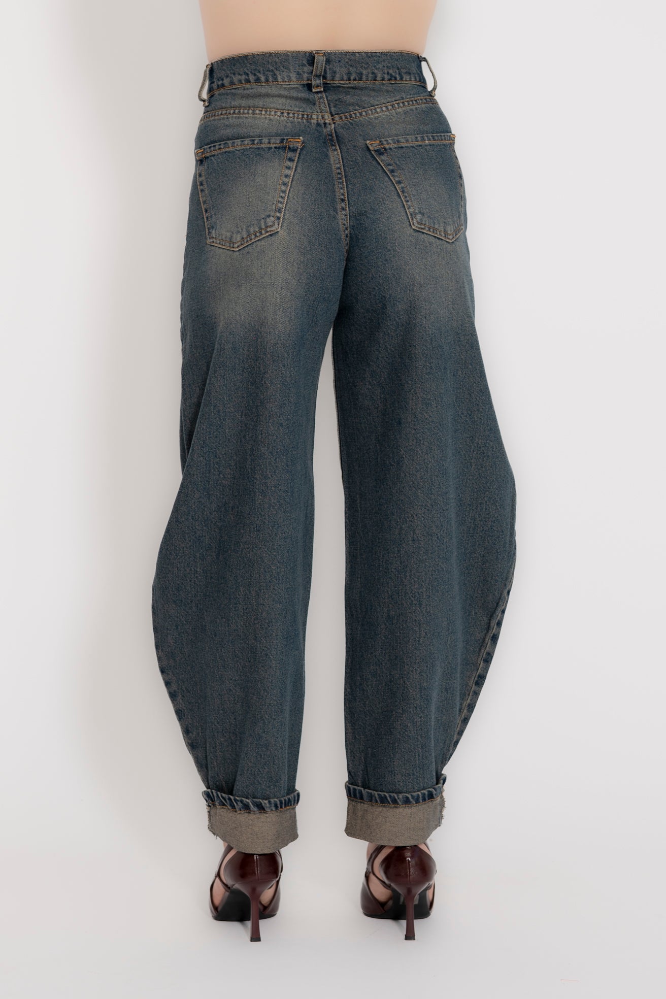 Jeans ballon con piega