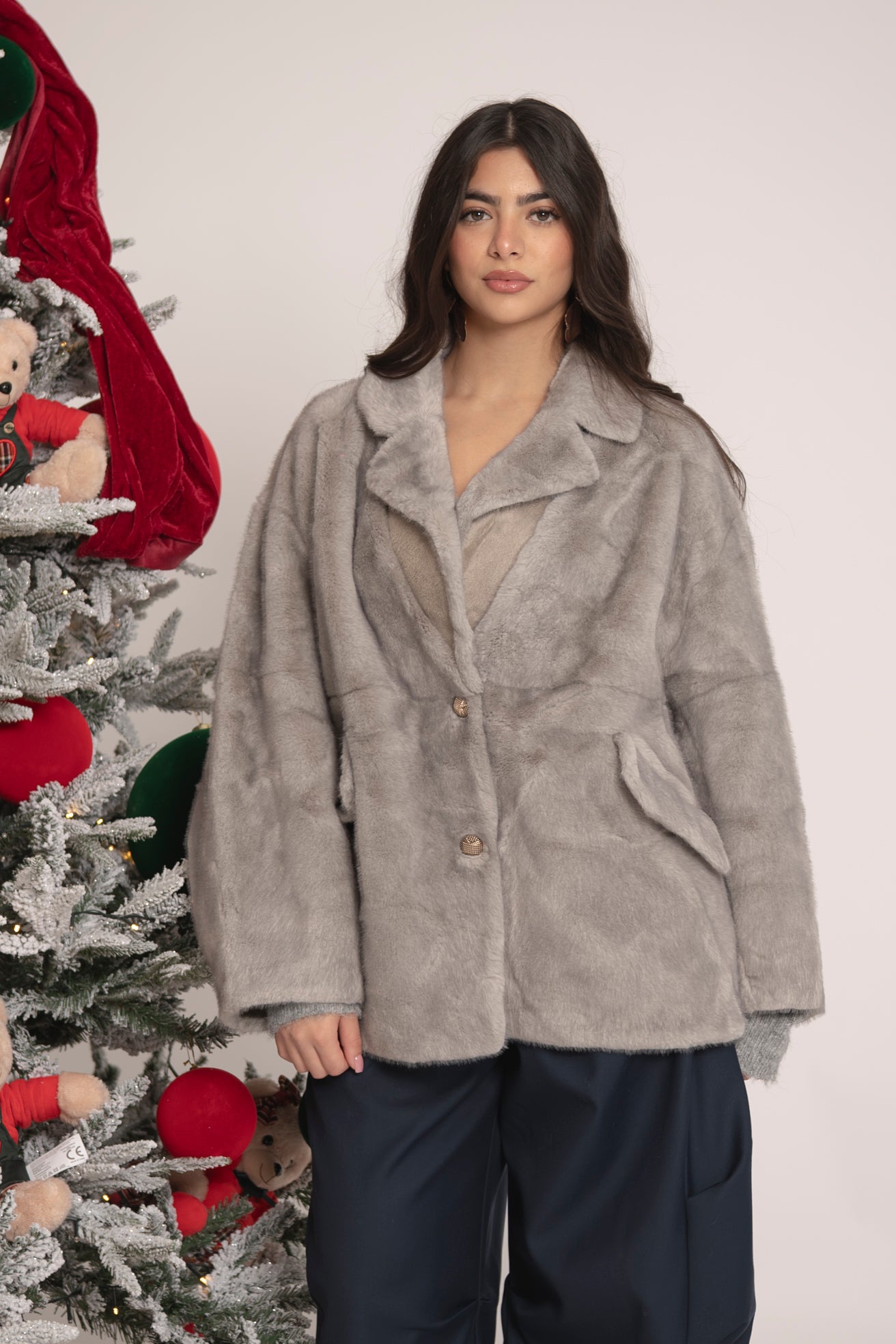 Pelliccia grey con bottoni gold