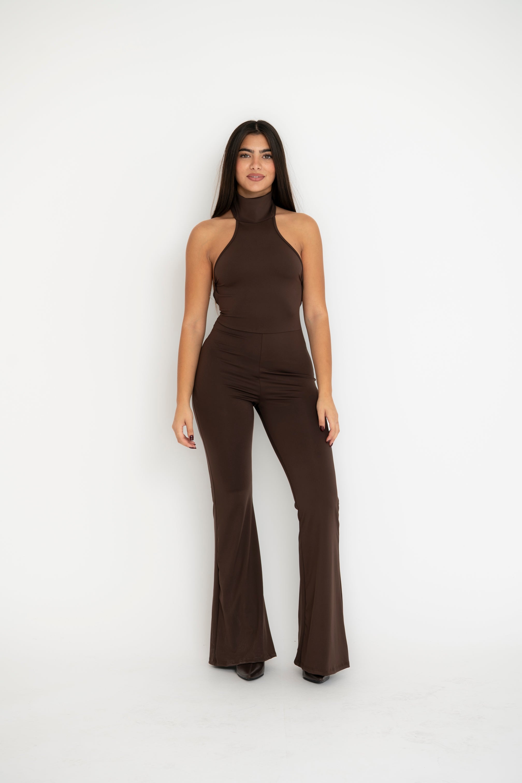 Tuta intera scollata al retro