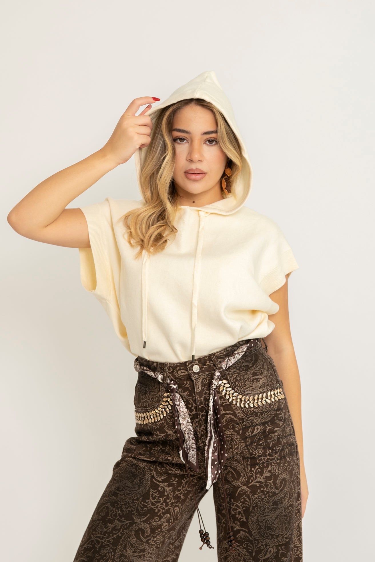 Maglia con cappuccio
