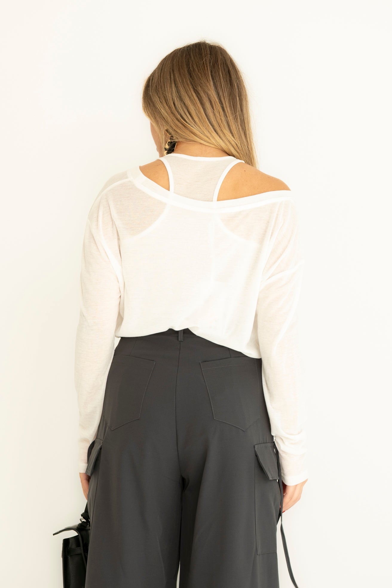 Maglia semitrasparente con canotta