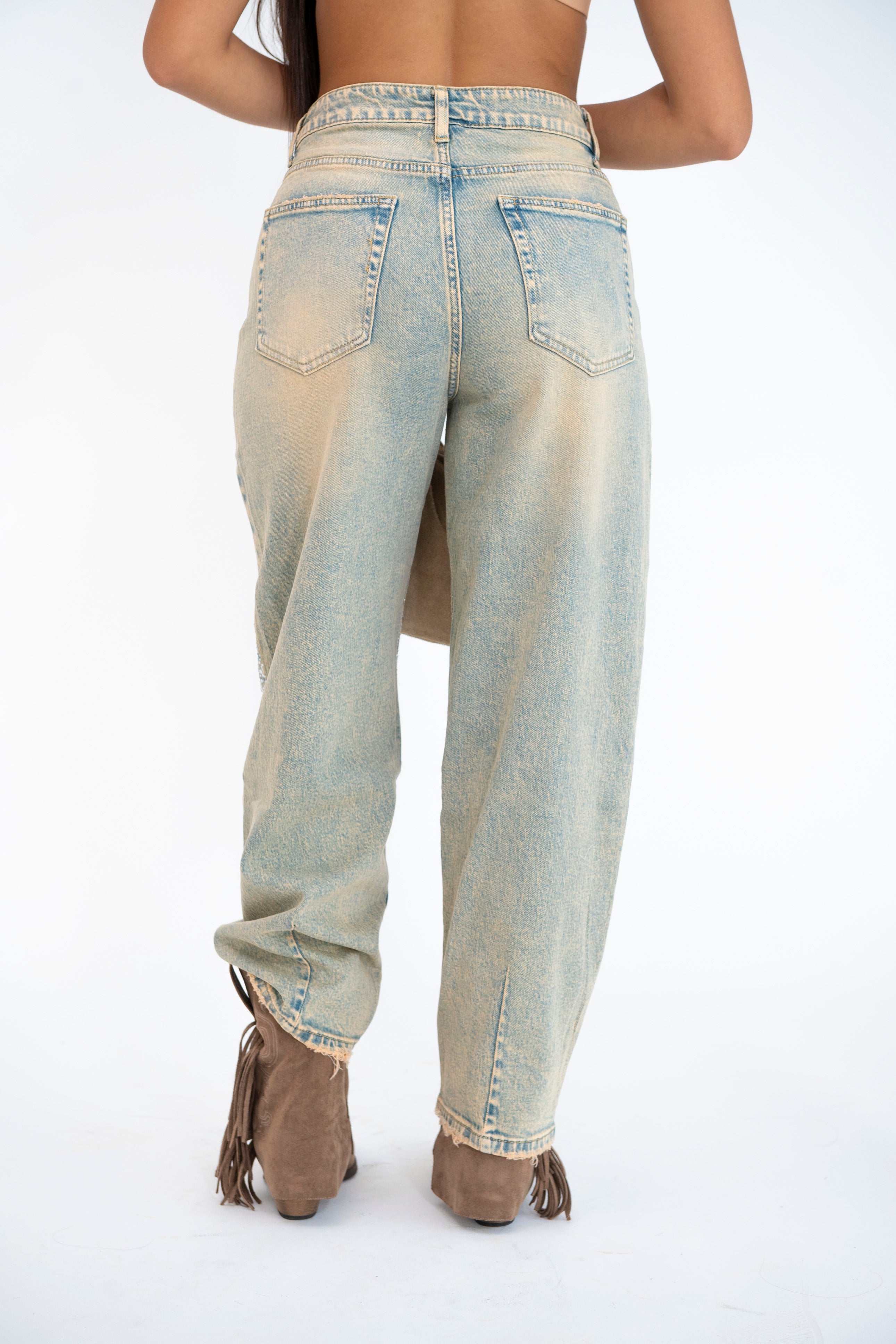 Jeans sabbiato con strass