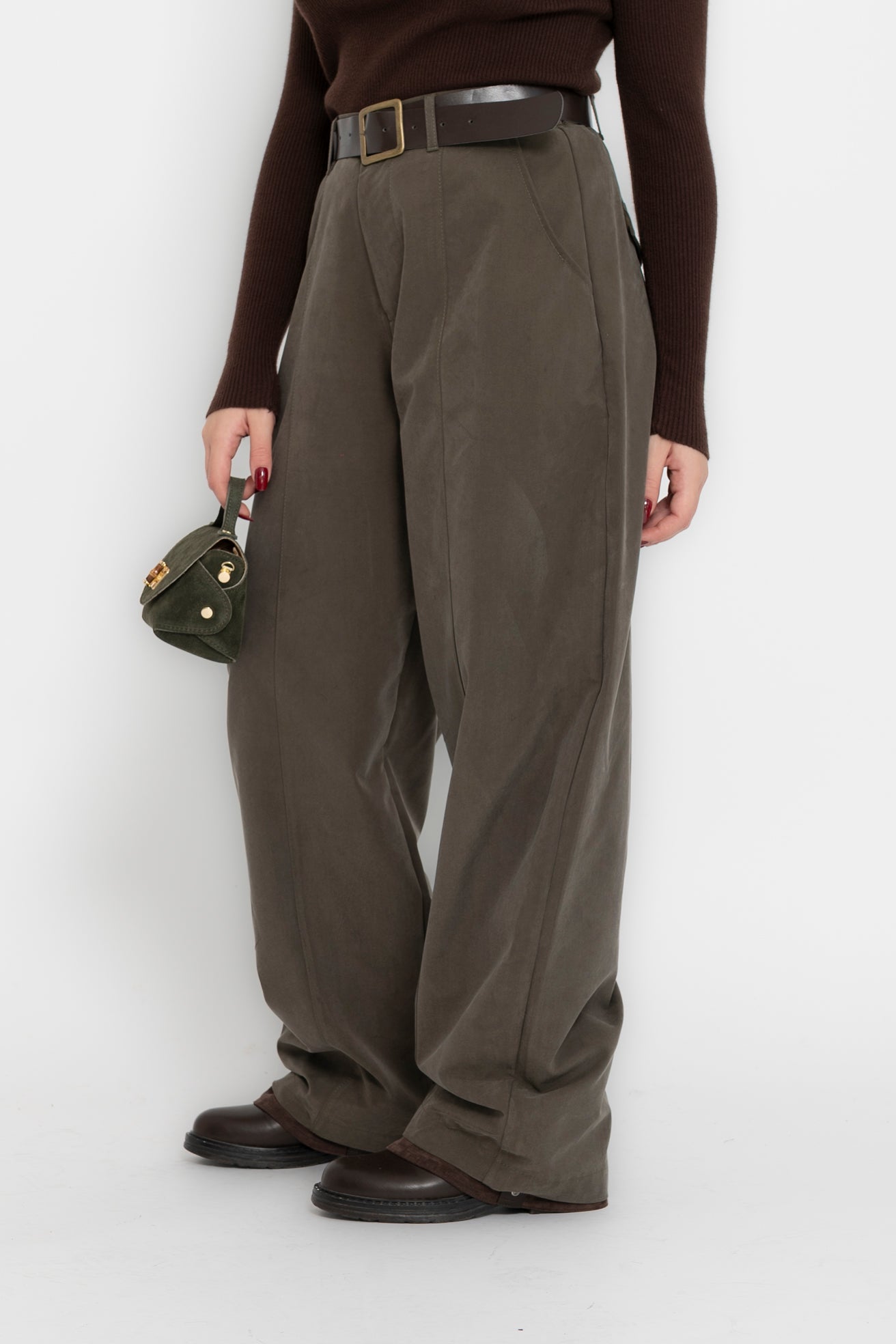 Pantalone con maxi cintura