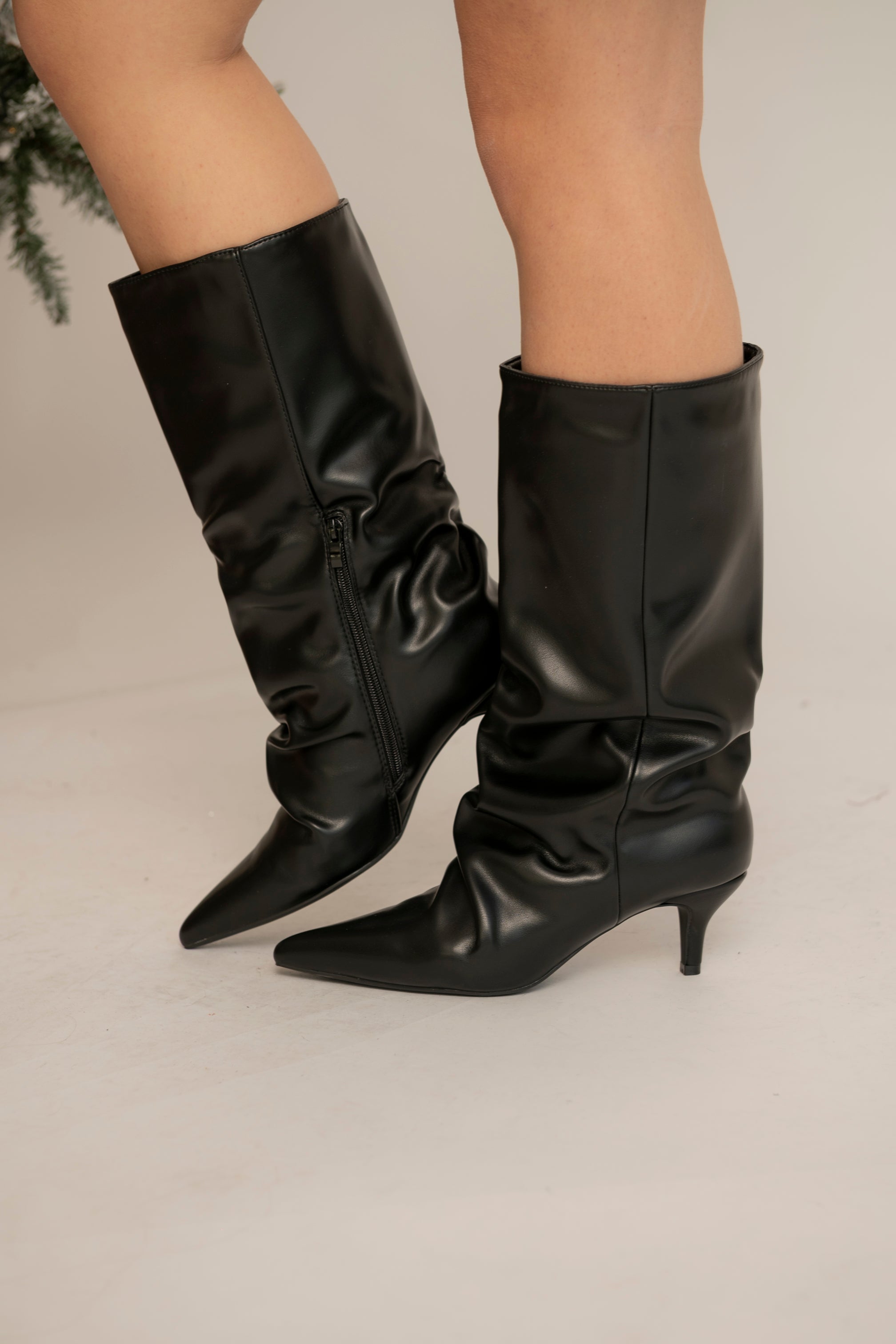 Stivale arricciato ecopelle