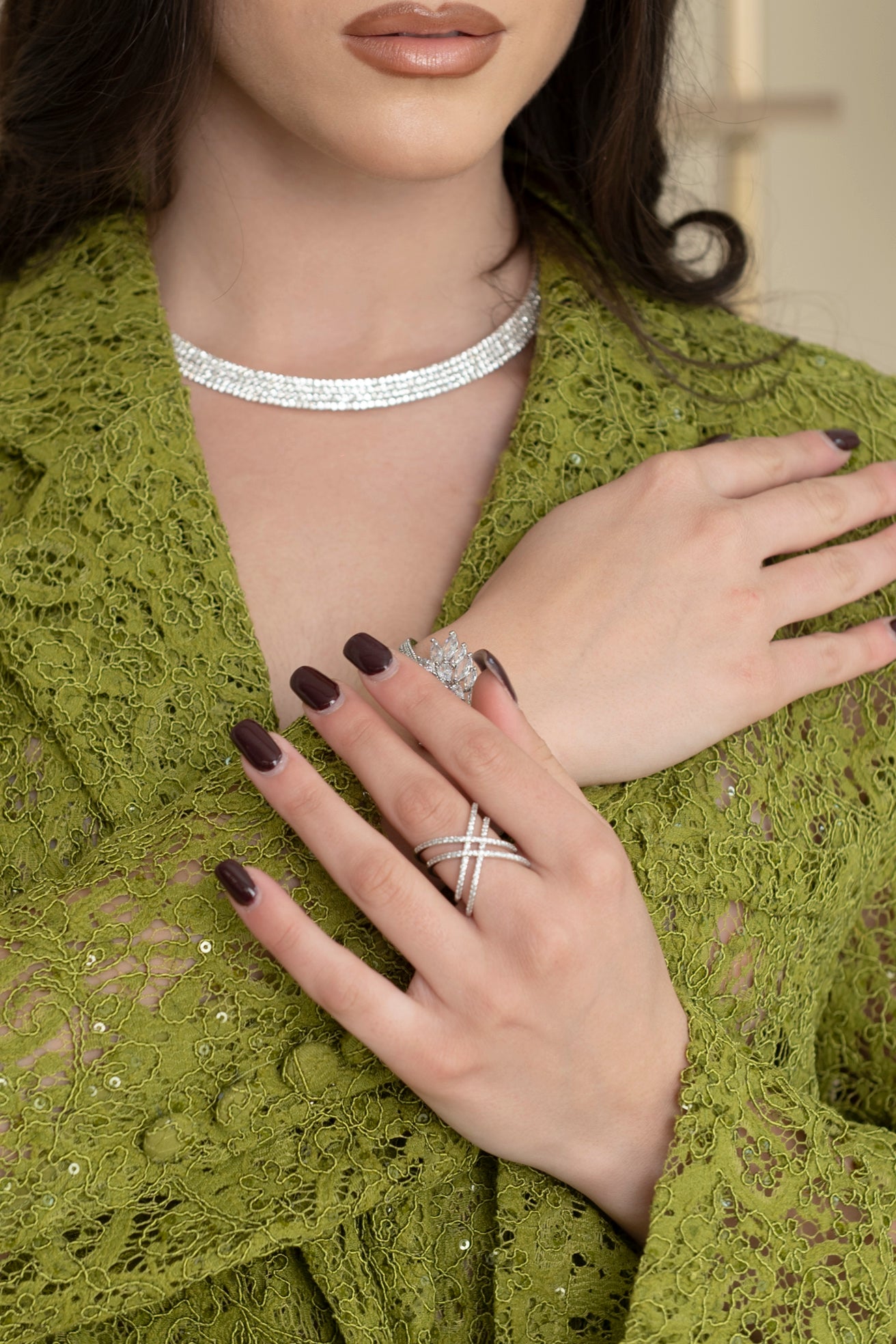 Anello incrociato strass