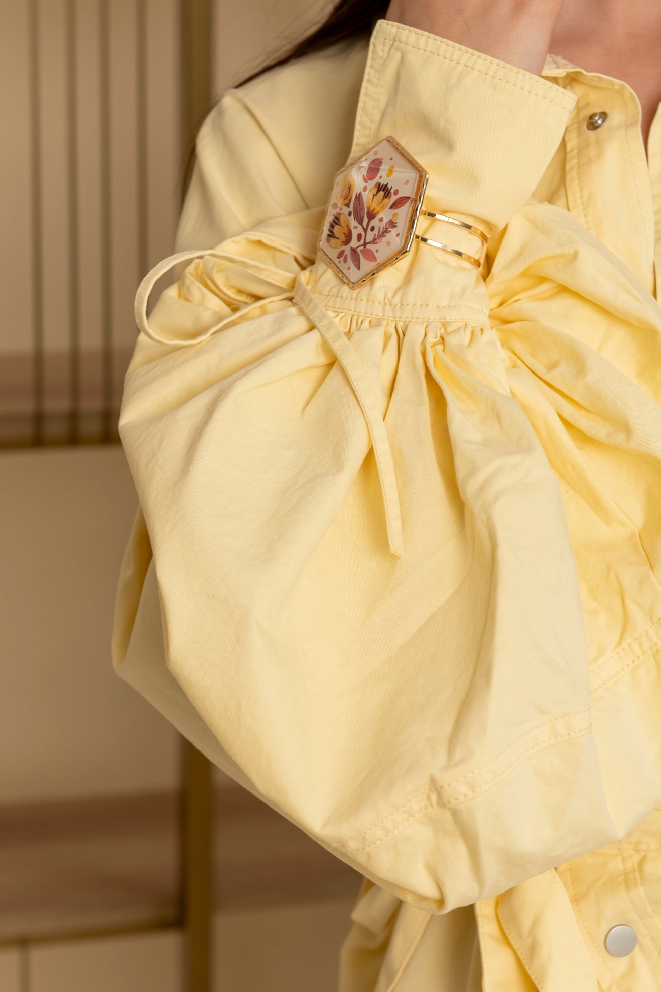 Bracciale rigido fiore